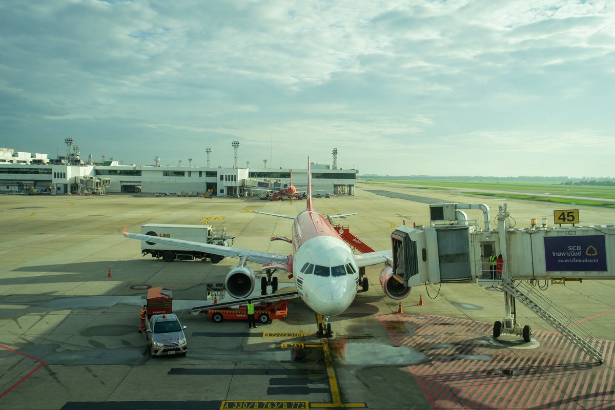   Un premier pas vers l'adaptation des infrastructures d'aéroport à l'hydrogène © jointstar / Shutterstock