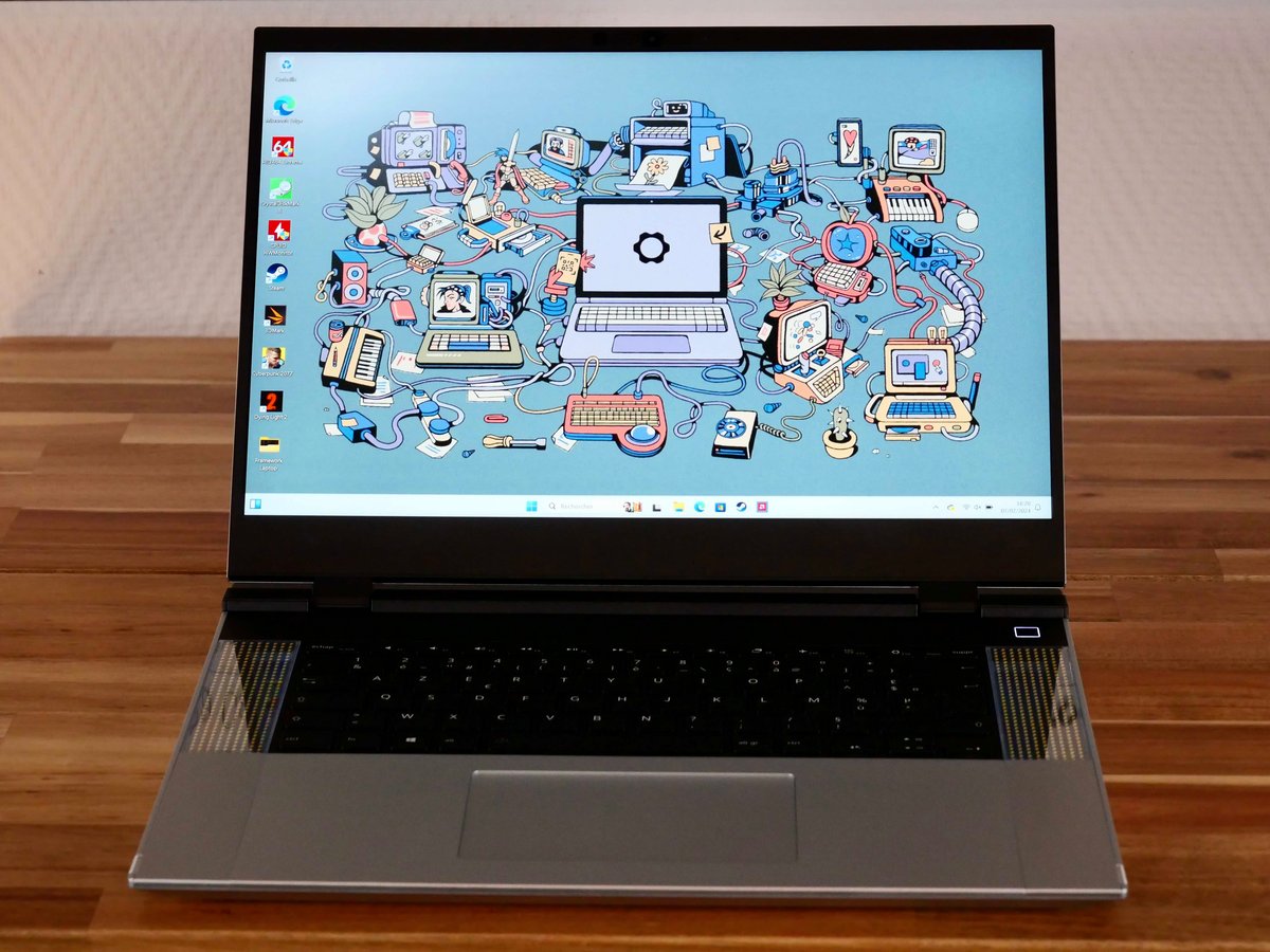 Le Laptop 16 est un PC gamer plutôt sobre // © Nathan Le Gohlisse pour Clubic