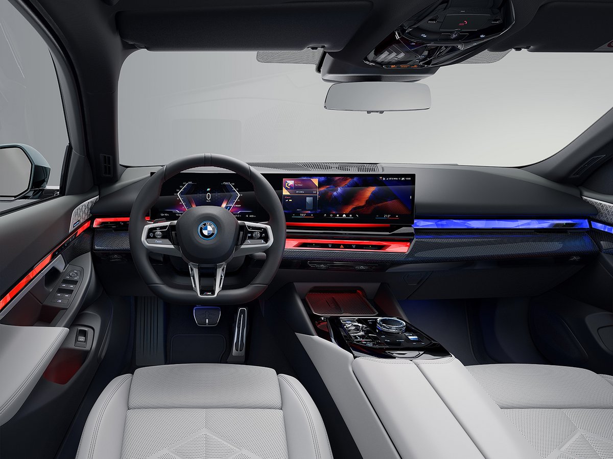 Un intérieur épuré et high-tech © BMW