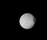 Il y aurait un océan sous la surface de Mimas, la petite lune 