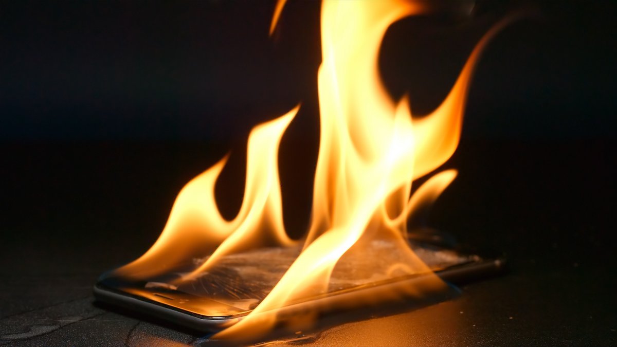 VotlSchemer pourrait bien mettre le feu à votre mobile @ cliplab / Shutterstock