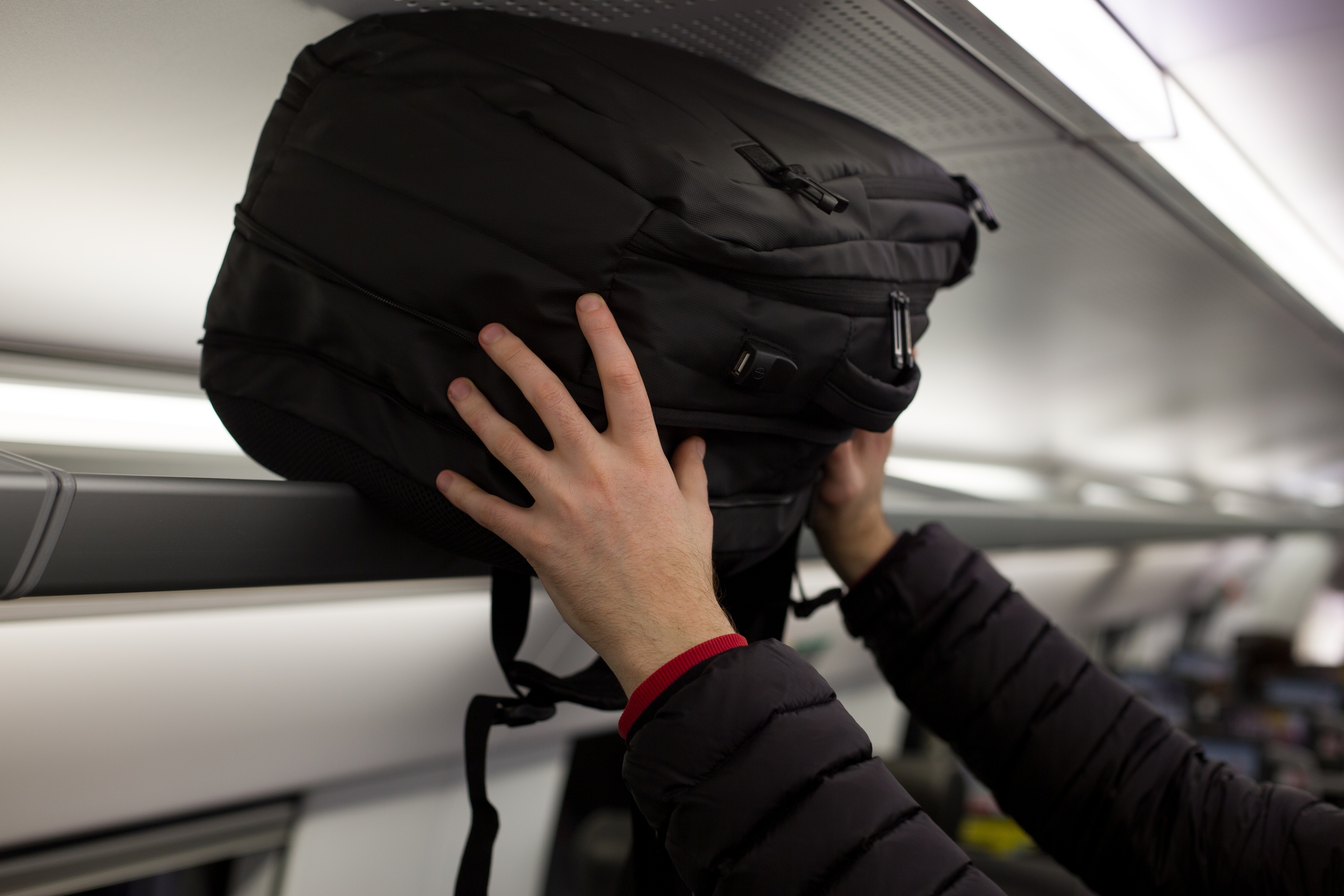 JO 2024 : des clés USB et un ordinateur stockant des documents sensibles de sécurité dérobés dans un train à Paris !