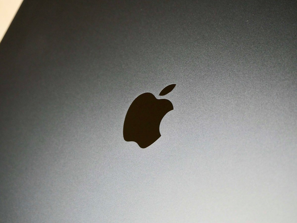 La puce M3 s&#039;exprime parfaitement sur le MacBook Air 15 // © Nathan Le Gohlisse pour Clubic