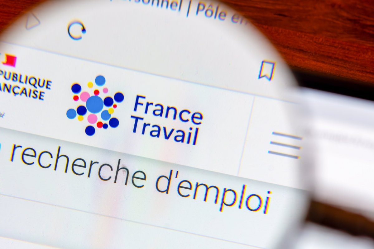 Le piratage de France Travail peut causer de maux de tête numériques © HJBC / Shutterstock