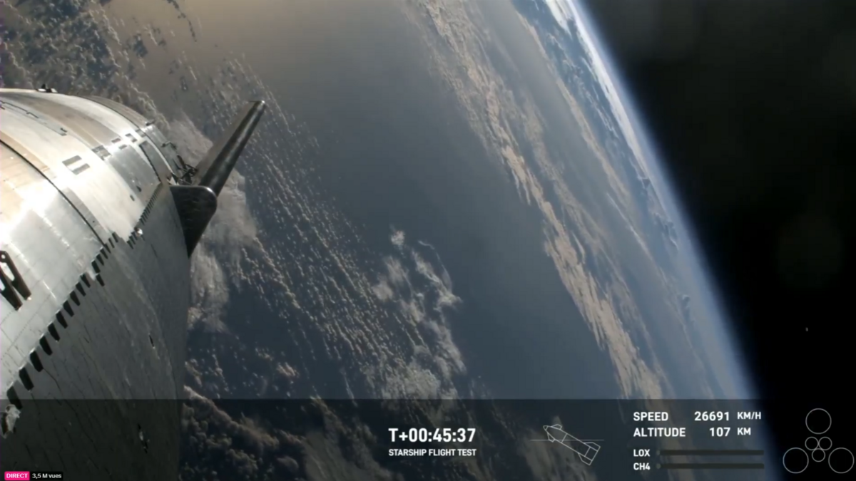 Quelques secondes avant la rentrée dans les couches plus denses de l&#039;atmosphère. © SpaceX