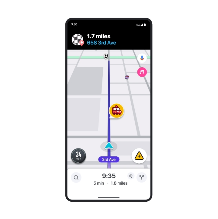 Waze permet de signaler un véhicule d'urgence sur le bord de la route © Google