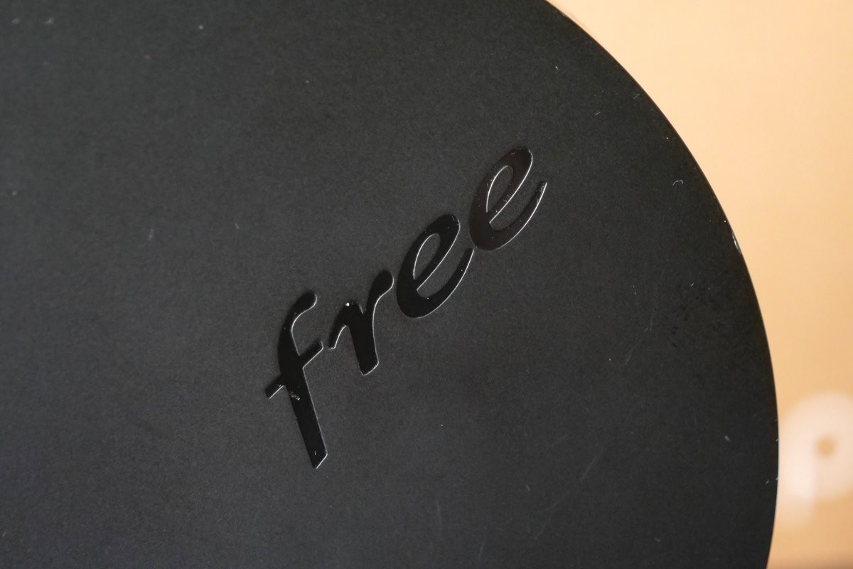 Le logo Free, ici sur le player TV de la Freebox Pop © Alexandre Boero / Clubic