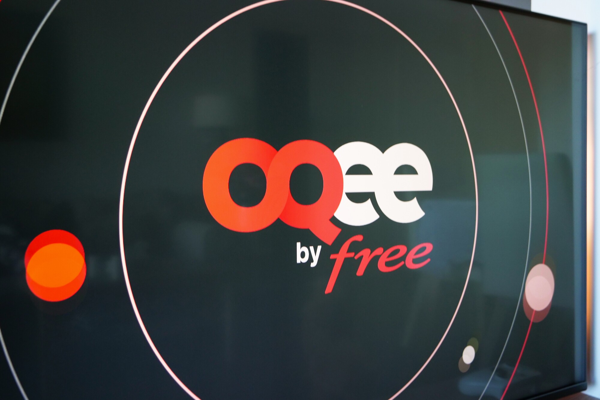 Les abonnés Freebox et Free Mobile l'attendaient : l'application OQEE débarque sur les Smart TV LG