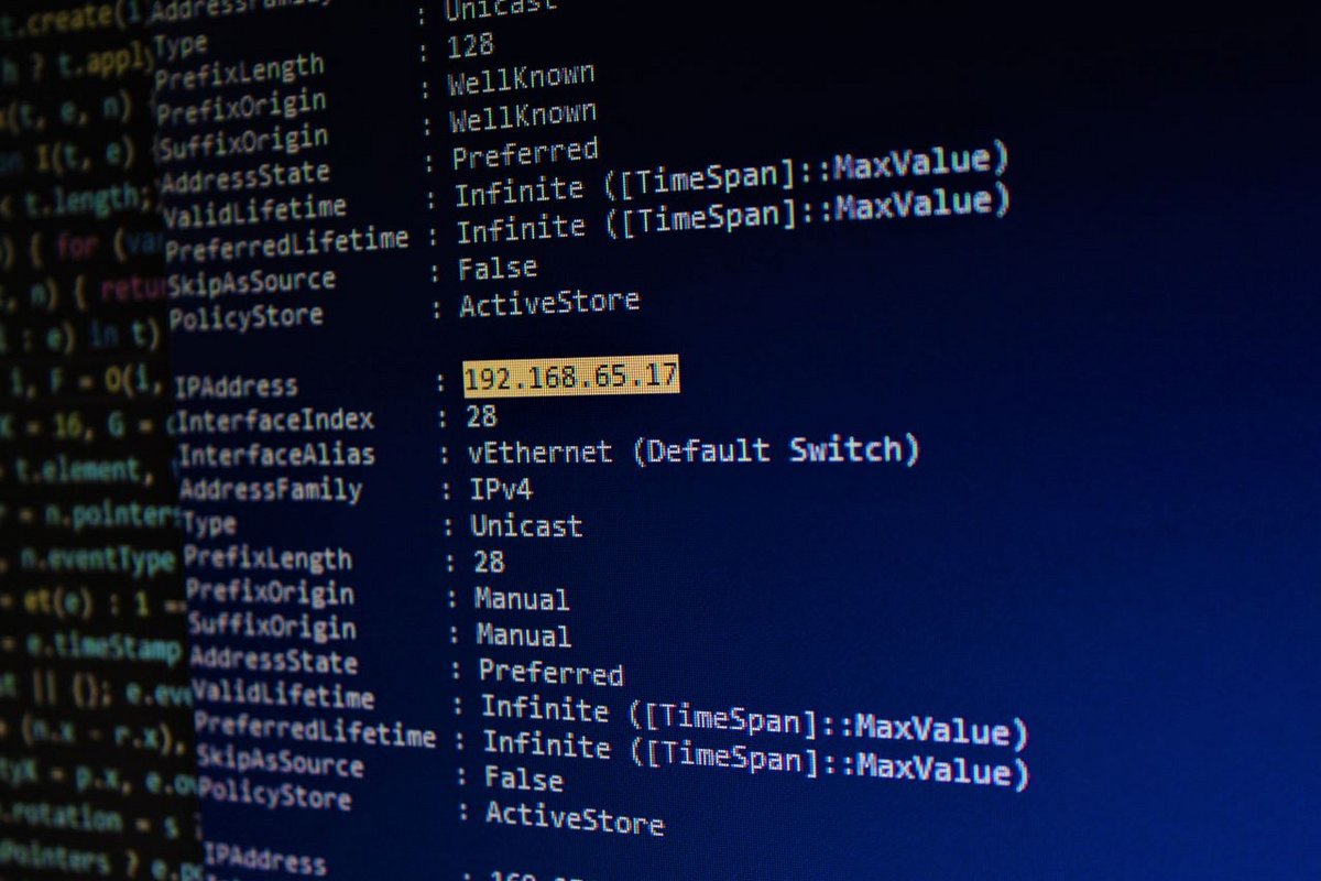 Les hackers utilisent une fausse tâche de codage pour piéger les développeurs © Habichtland / Shutterstock