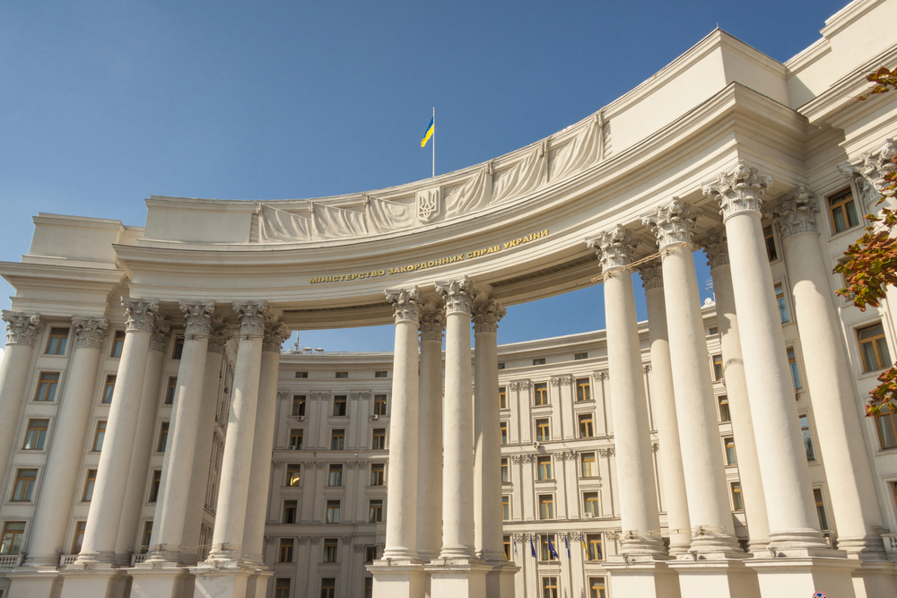 Le ministère ukrainien des Affaires étrangères, à Kiev, en Ukraine, a une nouvelle recrue - © Doin /Shutterstock