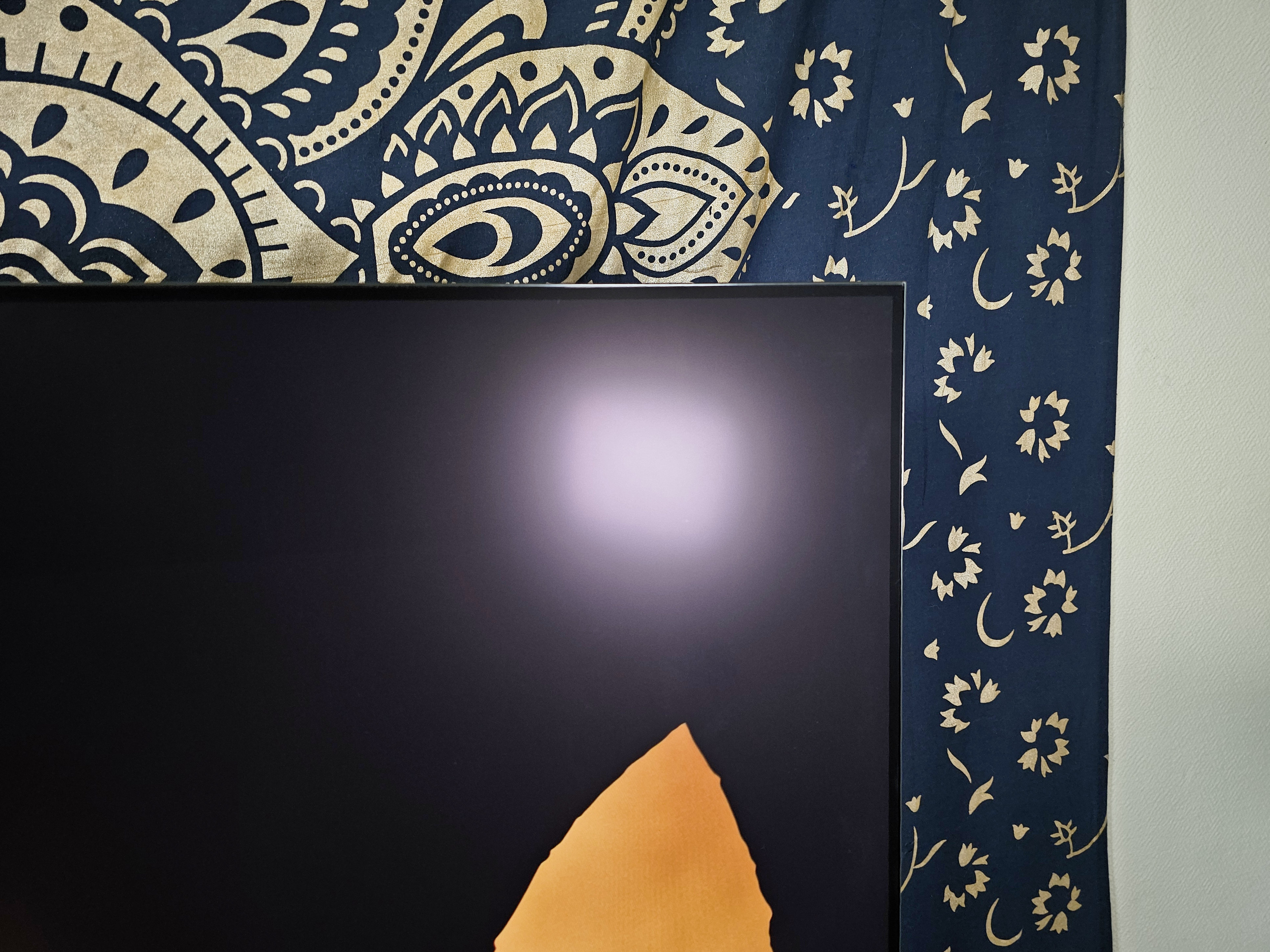 Il retire le filtre antireflet de son téléviseur OLED : voici pourquoi je vous déconseille de faire la même chose
