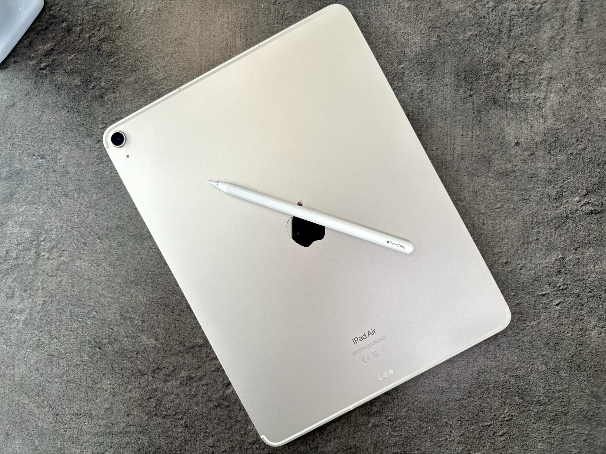 L'iPhone pliable arrive le 9 septembre, son stylet resterait au placard (Steve Jobs avait raison)