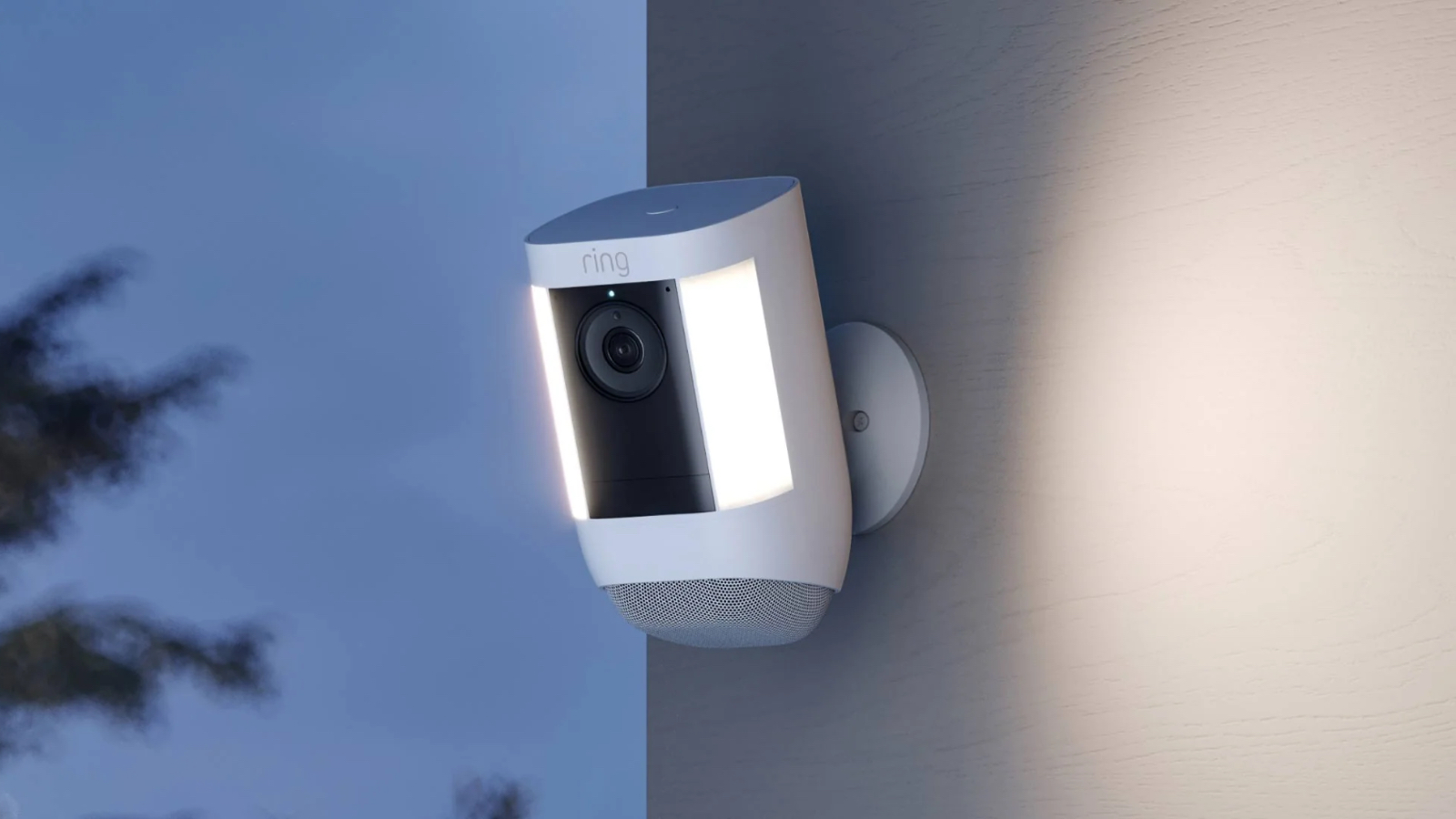 Test Ring Spotlight Cam Pro : une caméra extérieure qui a la lumière à ...