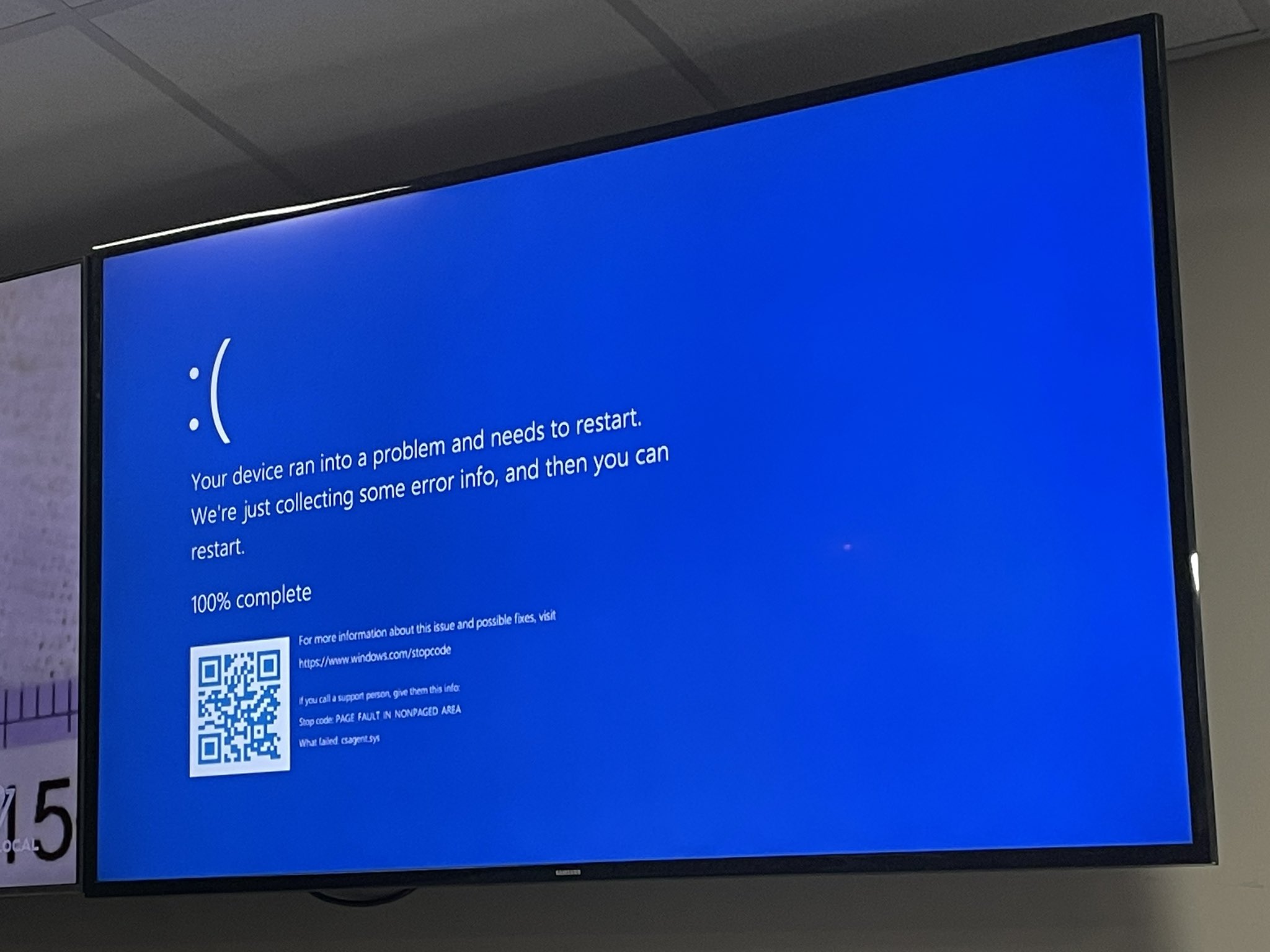 Panne mondiale Microsoft et Crowdstrike : on a compilé les meilleurs 