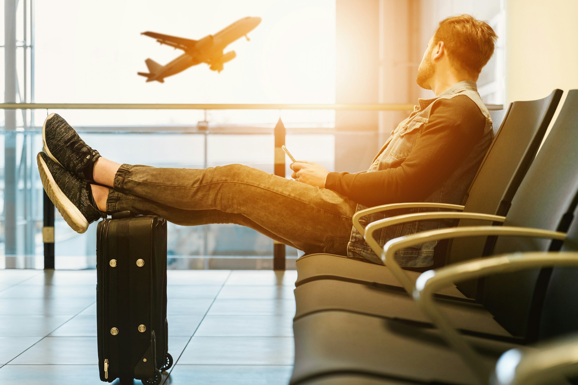 Voyagez sans stress avec ces 6 documents indispensables dans votre téléphone
