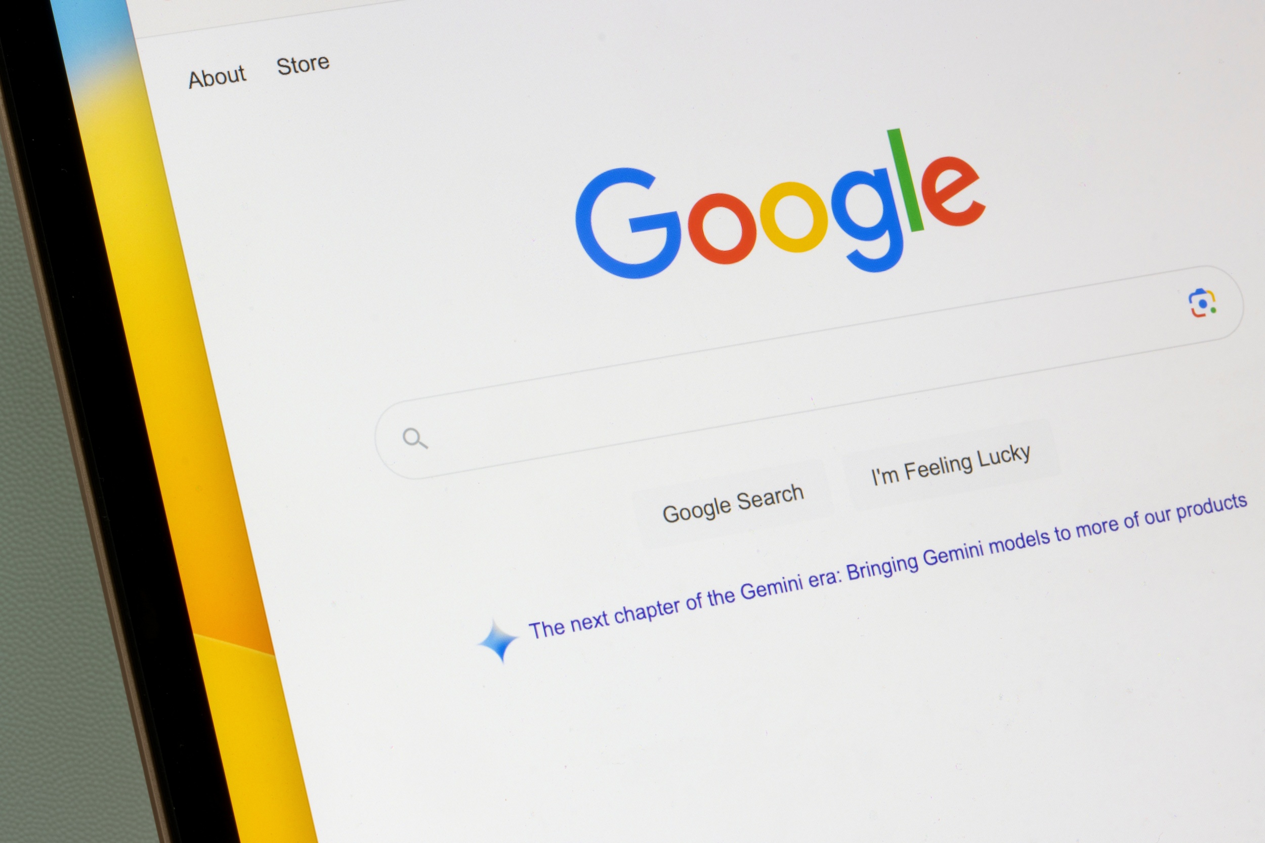 Sans tambour ni trompette, Google annonce avoir supprimé 10 milliards de sites pirates de ses recherches