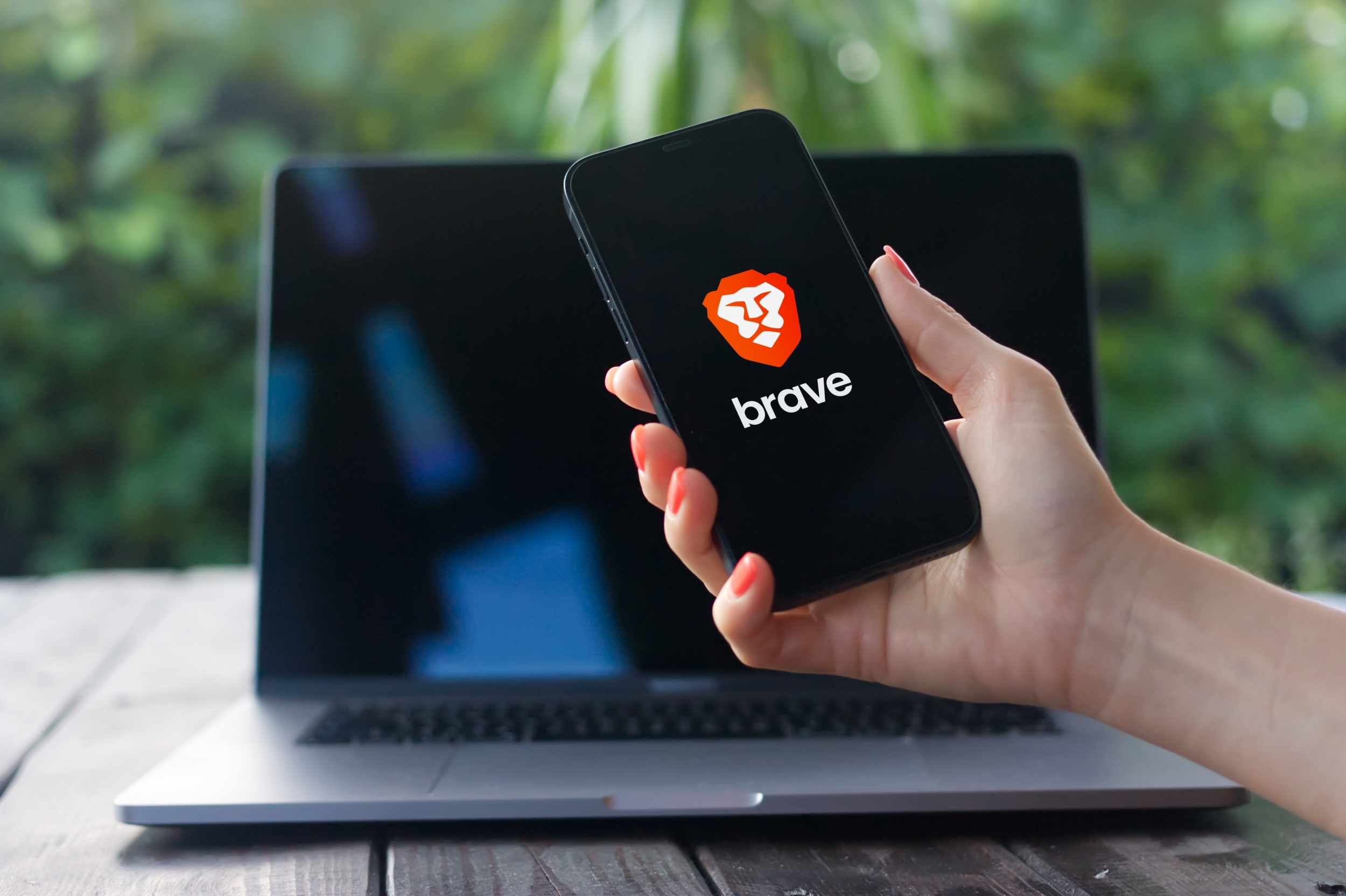 Avec cette nouveauté, Brave veut renforcer le contrôle de vos données sur iOS