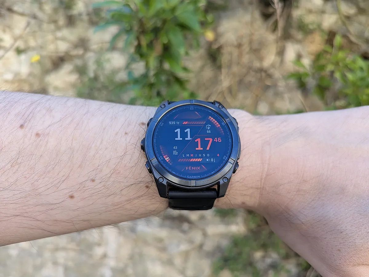 Découvrez la Garmin Fenix 8 : la montre sport ultime pour les athlètes