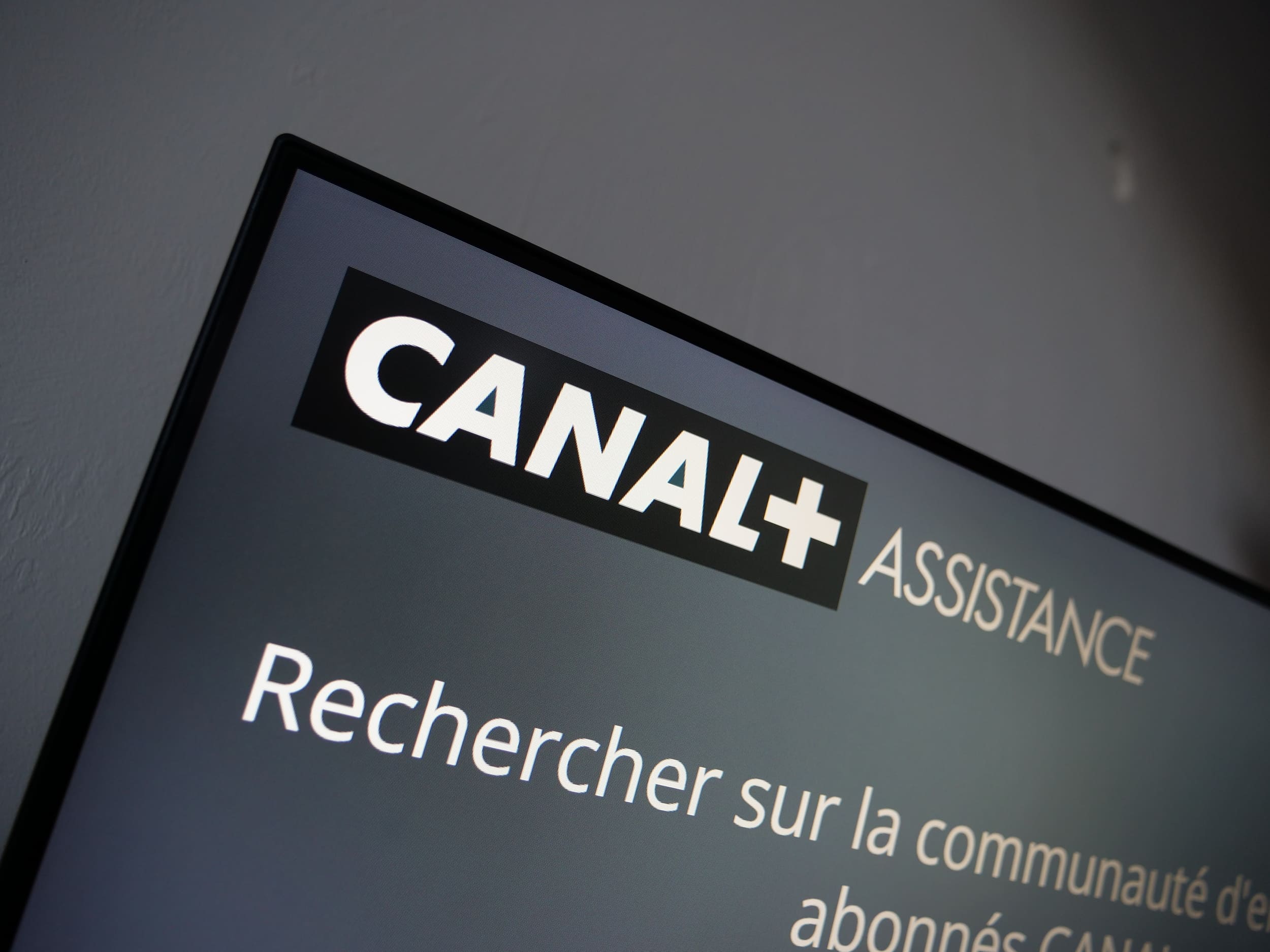 L'Assistance Canal+ ferme ses portes aujourd'hui ! Heureusement, en attendant son retour, il existe une solution