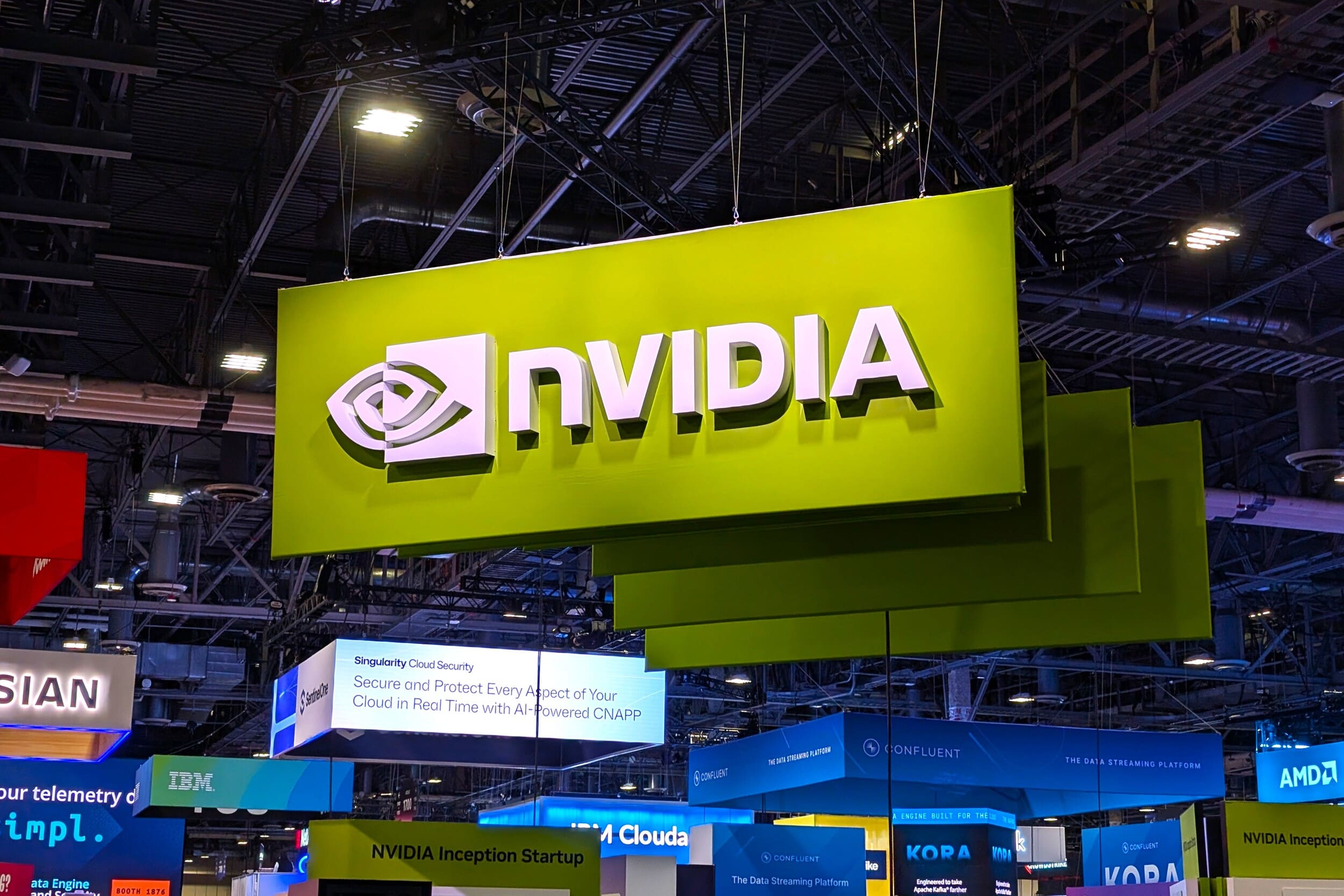 NVIDIA frappe fort et rachète une entreprise qui va l'aider à renforcer son règne sur l'IA