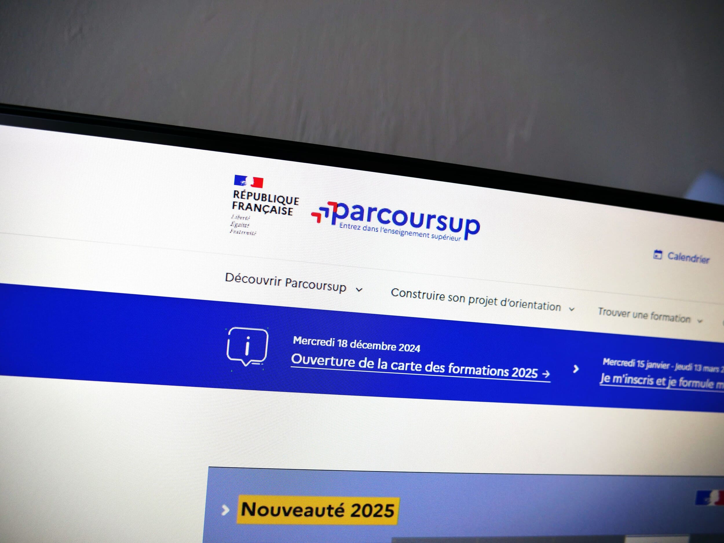 Parcoursup 2025 ouvre ses portes : calendrier, modalités, fonctionnalités, on fait le tour de la plateforme