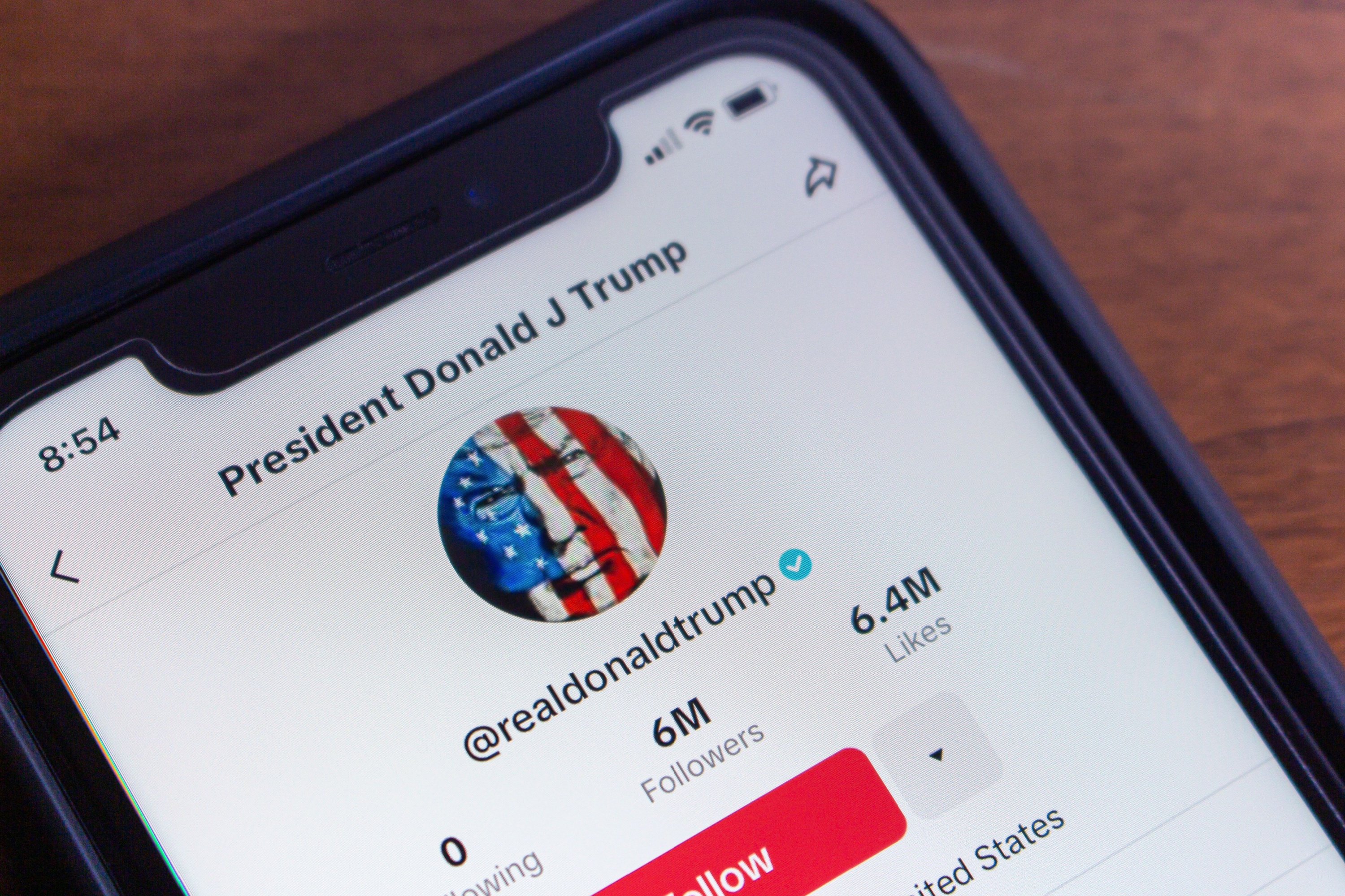 Le plan insolite de Donald Trump pour sauver TikTok de l'interdiction aux US