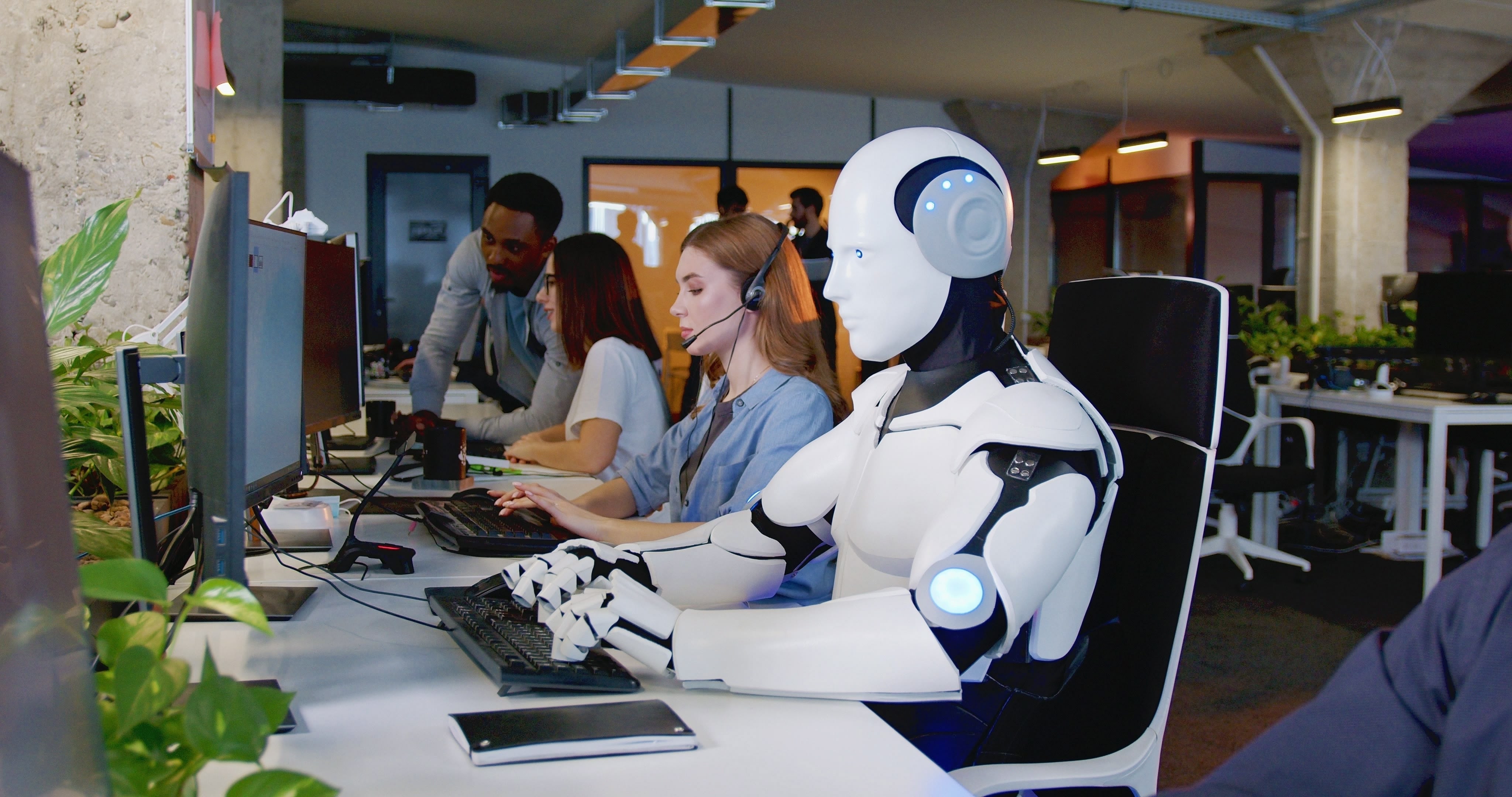 Voici les jobs que l'IA remplacera, et ceux qui resteront, selon Microsoft