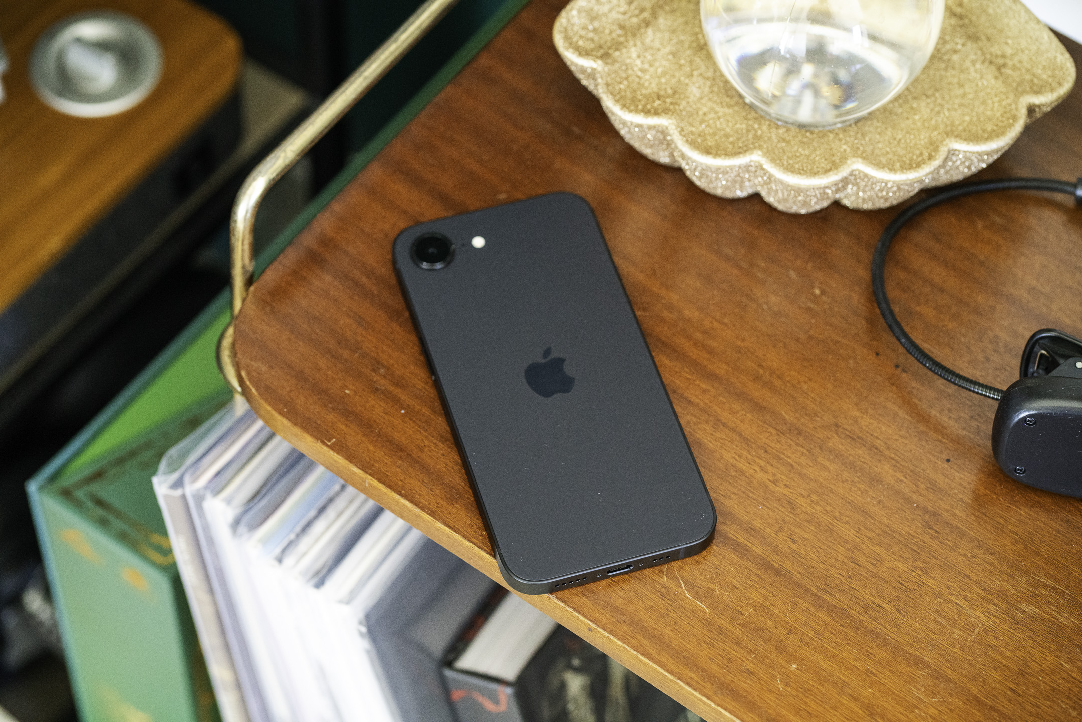 Enfin des bonnes nouvelles pour Apple en provenance d'Europe : ses iPhone 16e s'y vendent plutôt bien