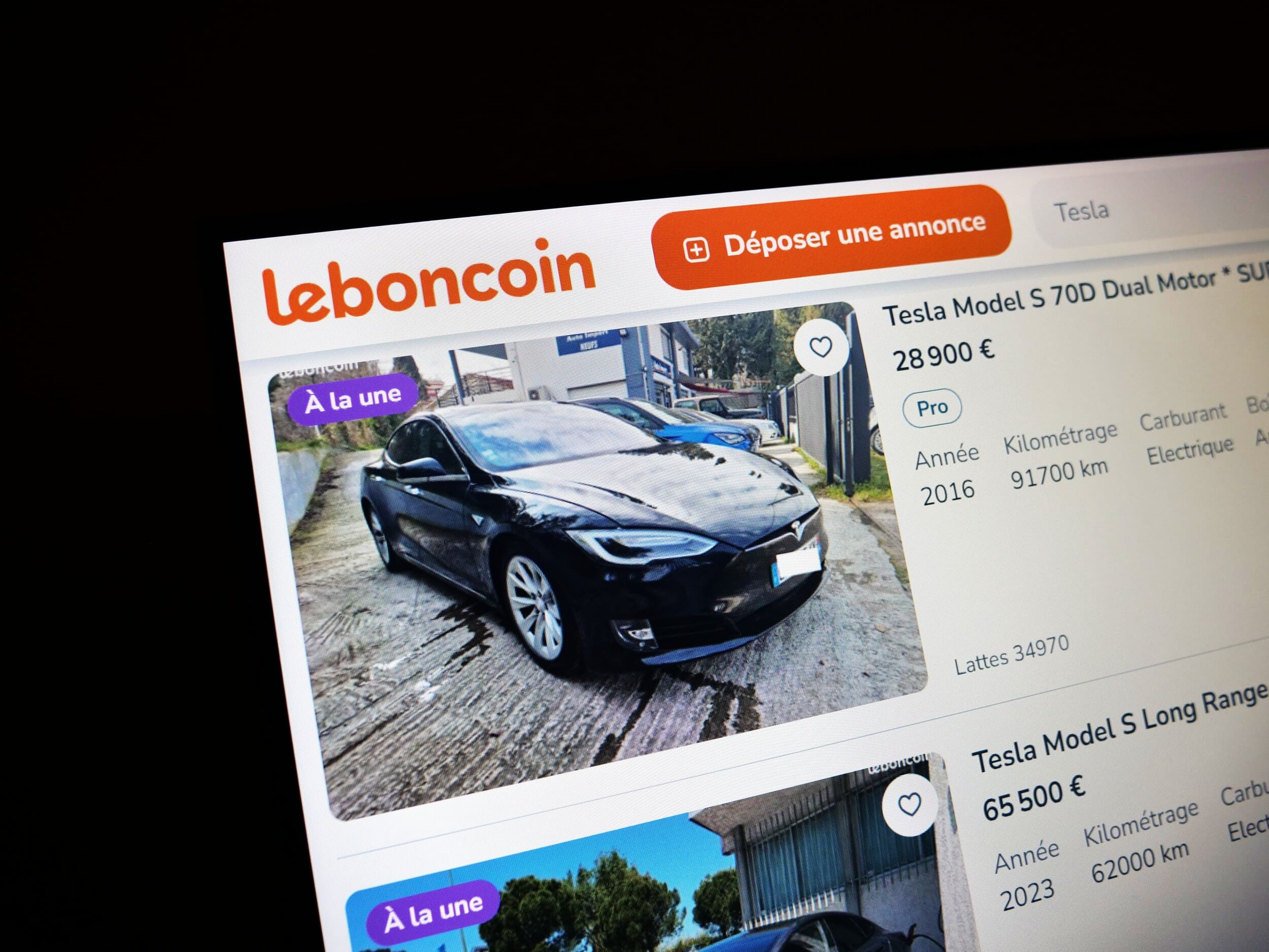 De nombreux propriétaires de Tesla revendent leur voiture sur Leboncoin à cause des dérapages d'Elon Musk