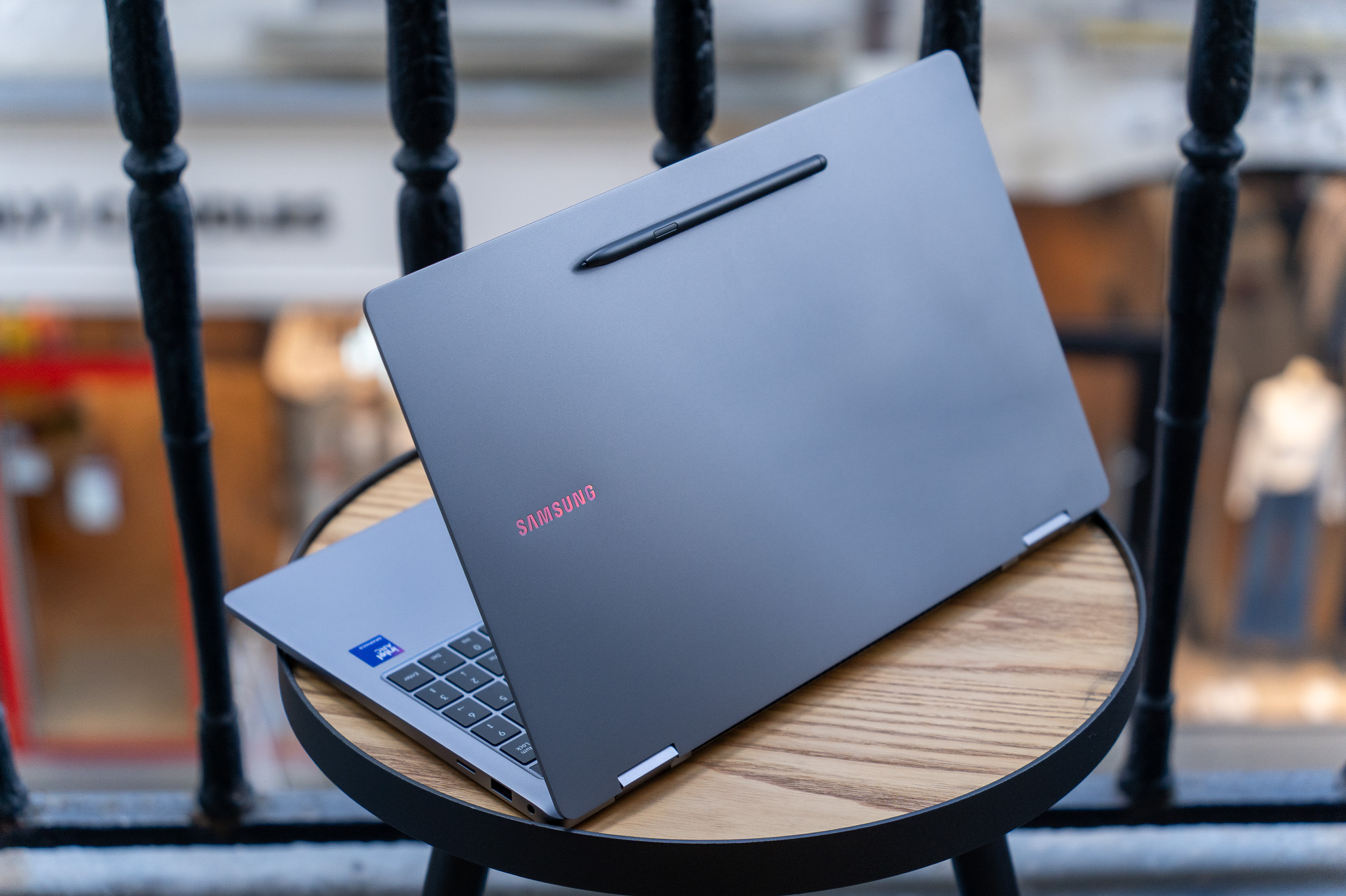 Le nouveau Galaxy Book6 Pro fuite et nous permet d'en apprendre plus sur Panther Lake... merci à lui !