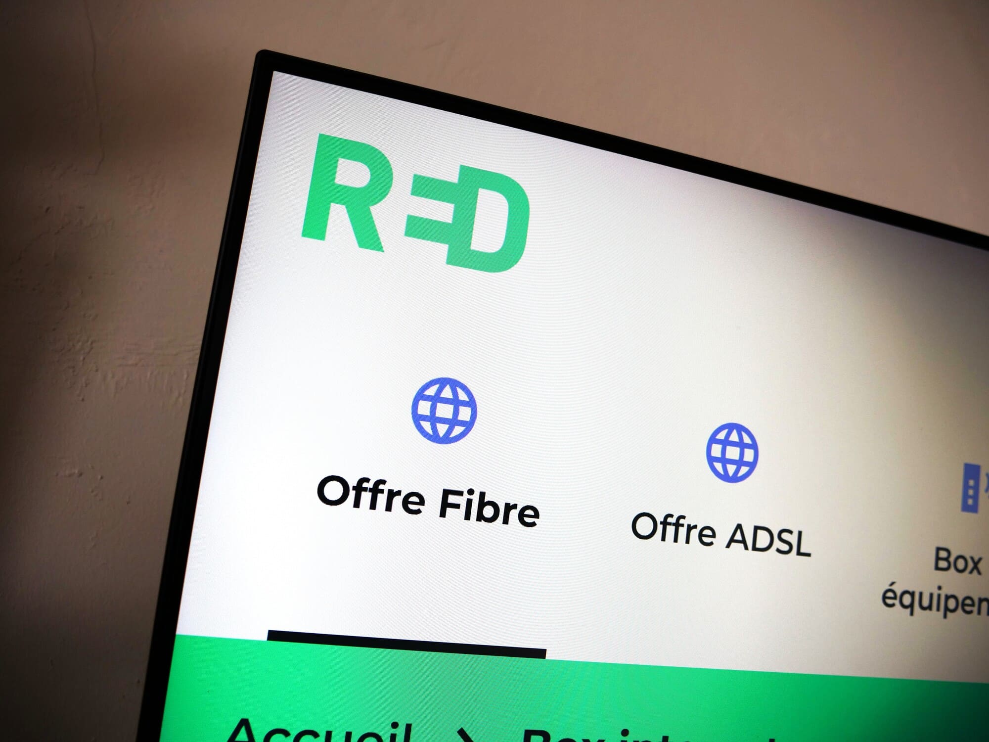 Bien joué RED by SFR, qui fait encore tomber le prix de son abonnement fibre optique