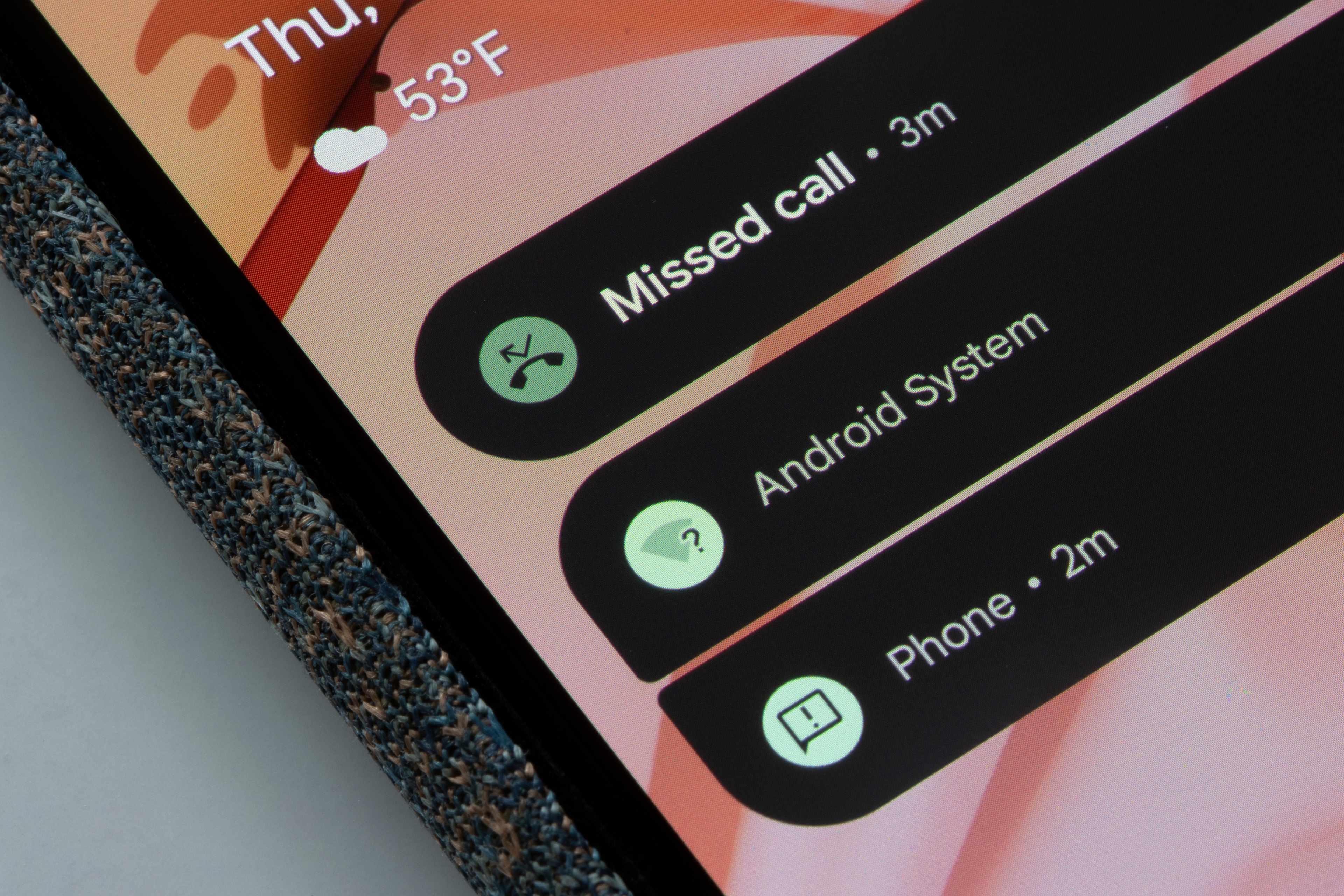 Android 16 vous dit où en est votre Uber ou votre livraison directement sur l'écran d'accueil