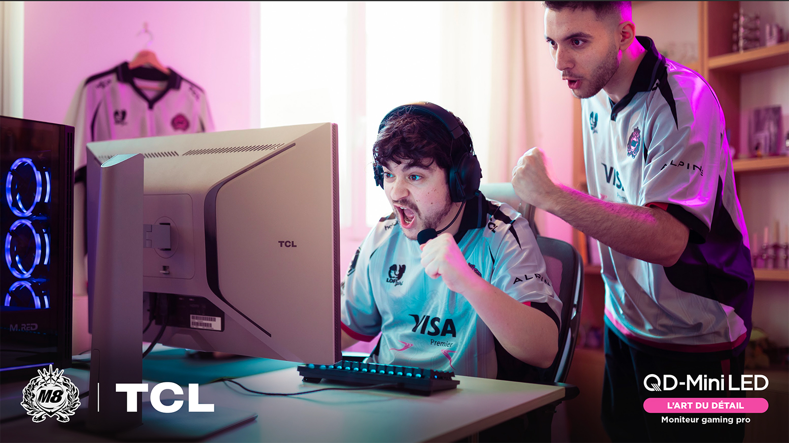 TCL x M8 : un écran gaming QD-Mini LED pensé par les pros et taillé pour la compétition