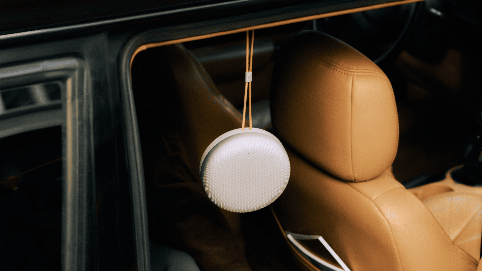 Bang & Olufsen relance la Beosound A1 avec plus d'autonomie, de basses et de style