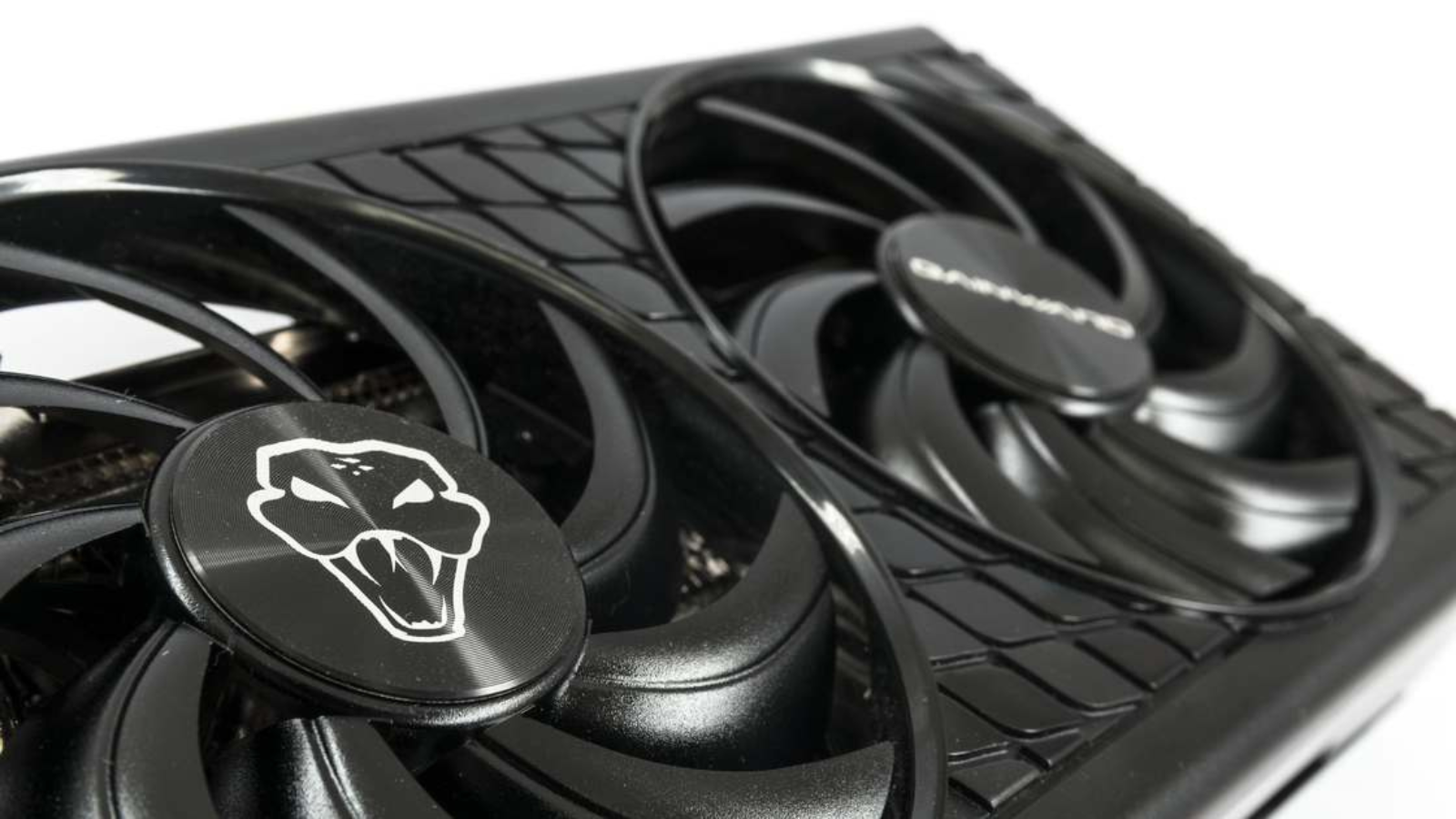 Face à la pénurie de DRAM, NVIDIA décide de prioriser les cartes graphiques 8 Go