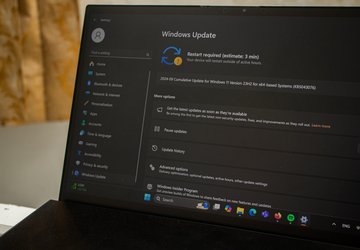 Windows 11 24H2 : le patch qui débloque Windows Update est là (mais les problèmes continuent)
