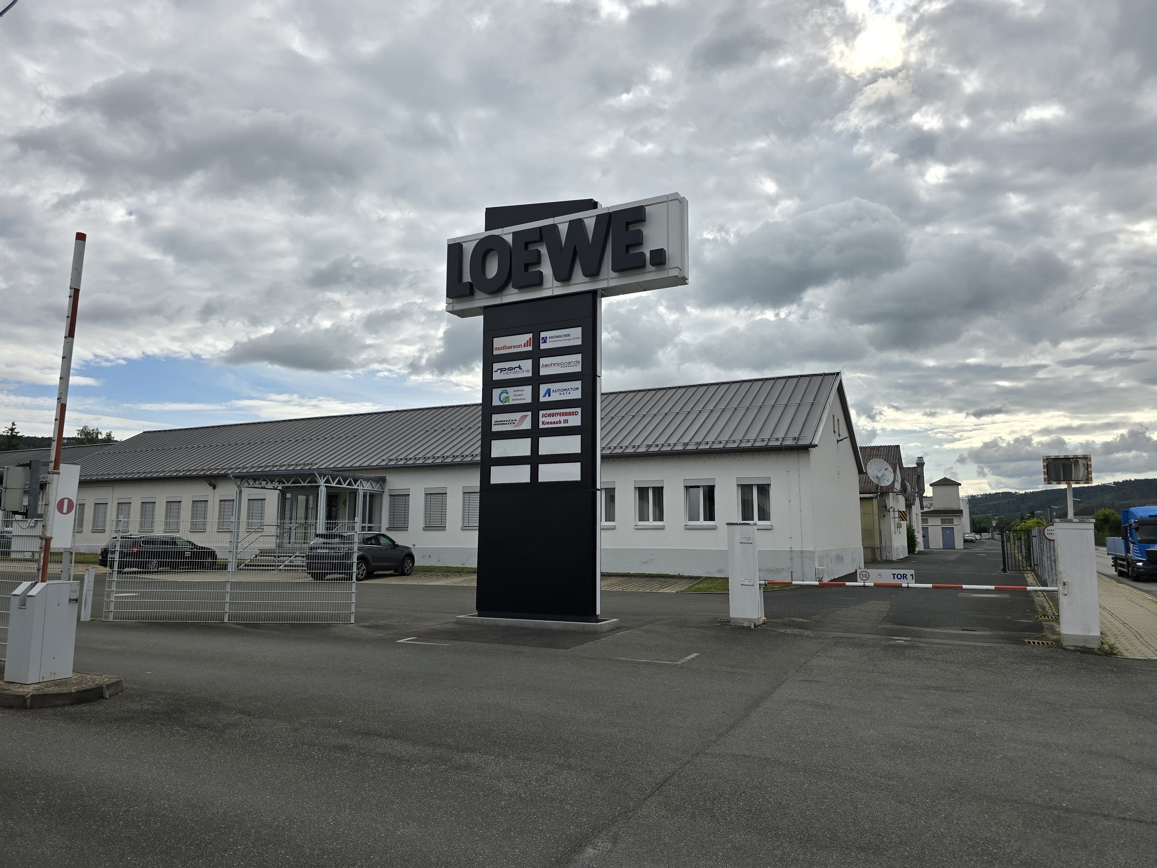 Loewe veut sortir du salon pour équiper voitures de luxe, yachts et villas de luxe