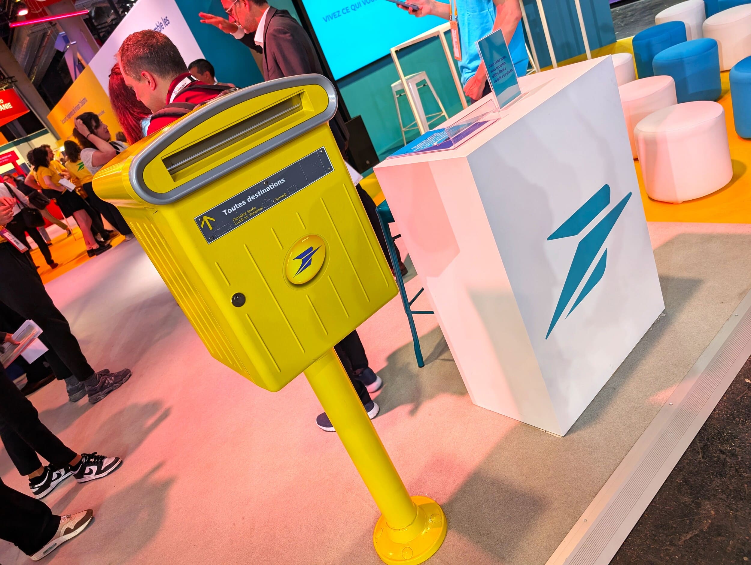 La Poste Mobile peut désormais regarder Orange, SFR, Free et Bouygues Telecom dans les yeux