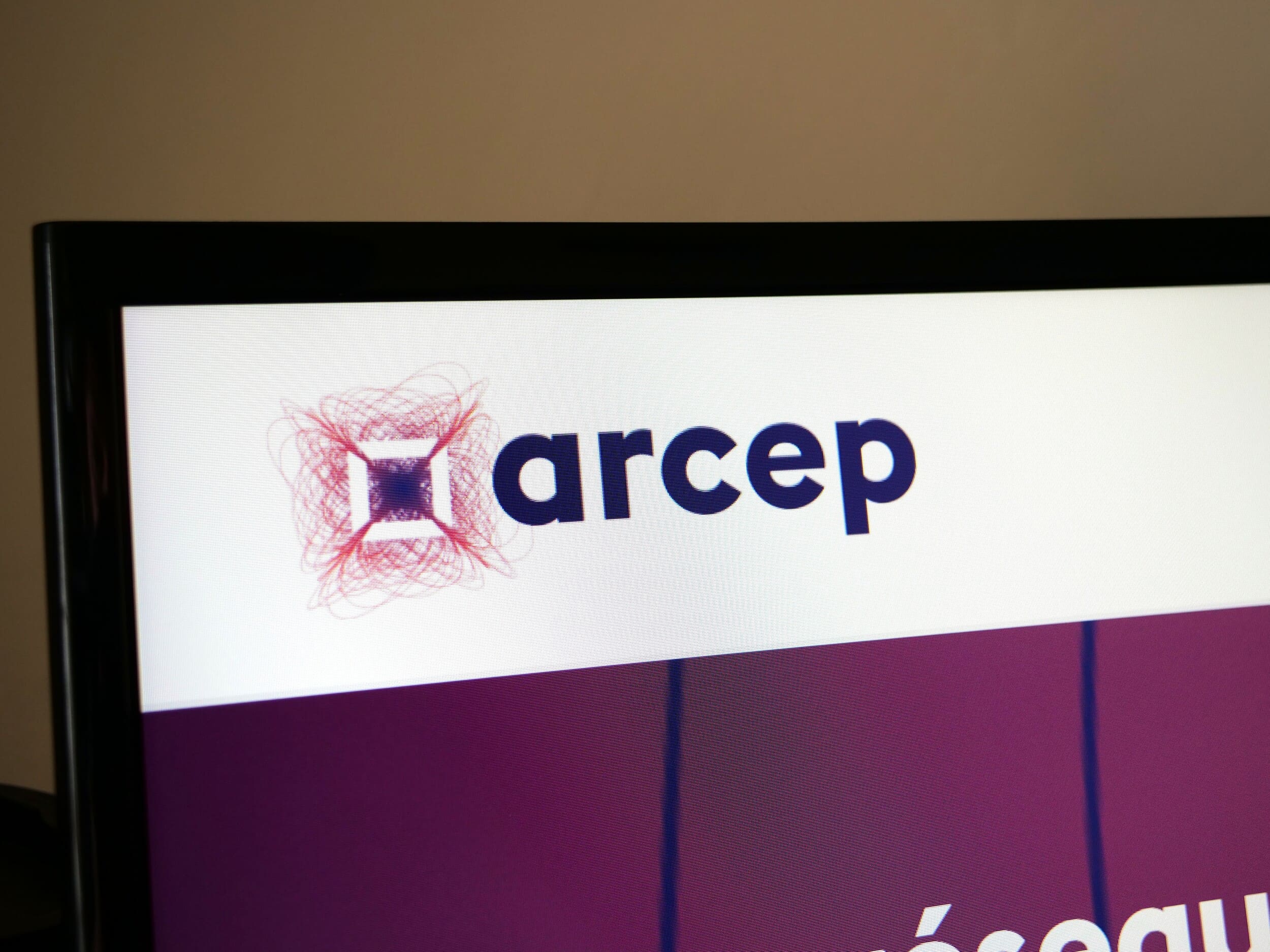Nouvelle arnaque téléphonique, et cette fois, c'est carrément le régulateur des télécoms, l'ARCEP, qui est détourné