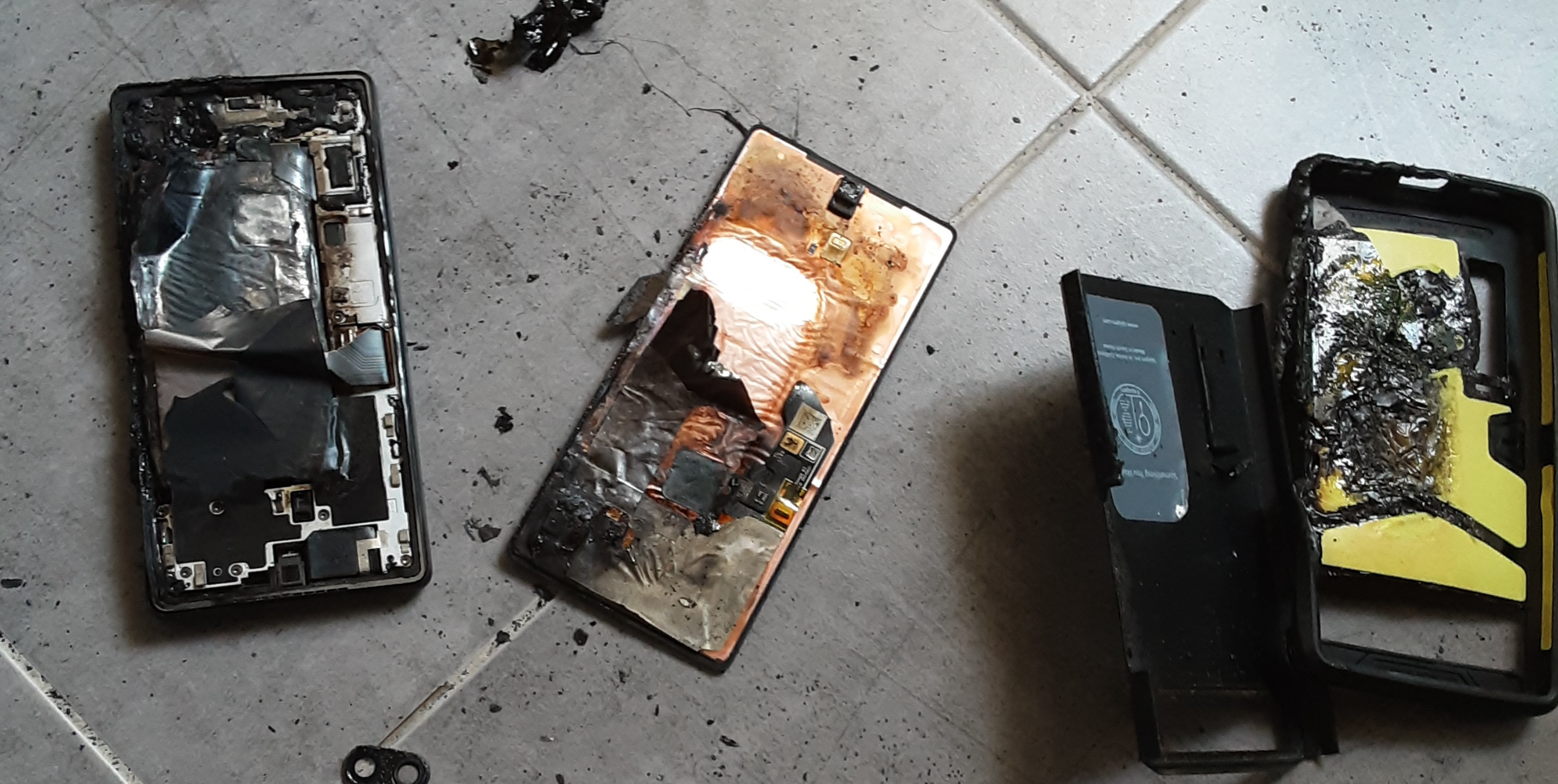 Même après avoir mis à jour son Pixel 6a, ce dernier à pris feu