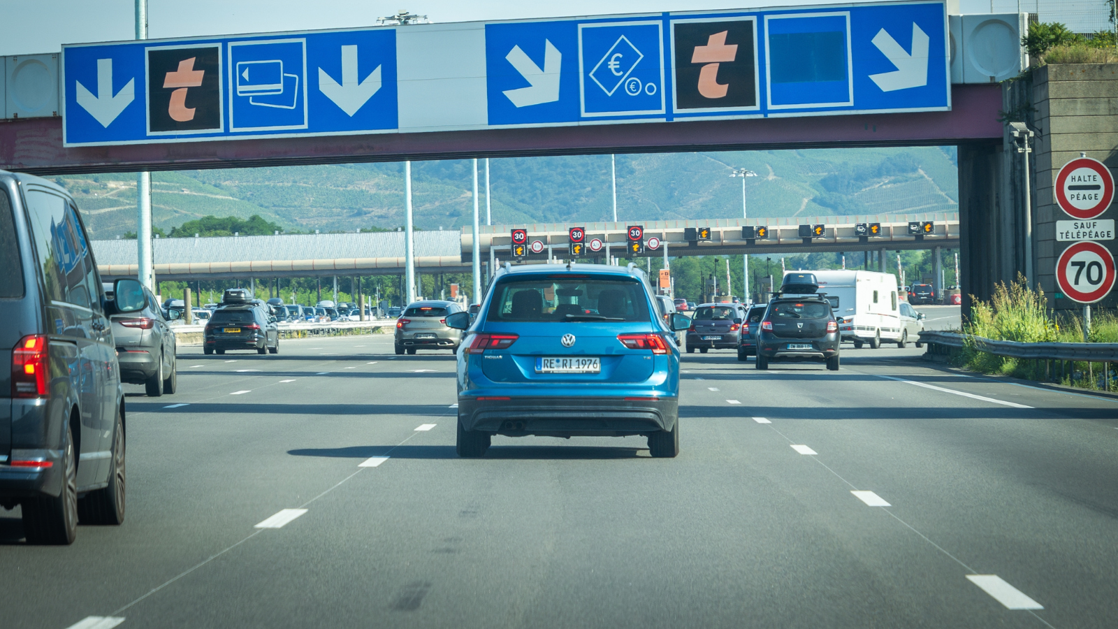 Badge autoroute : à quoi sert-il et comment fonctionne le télépéage ?