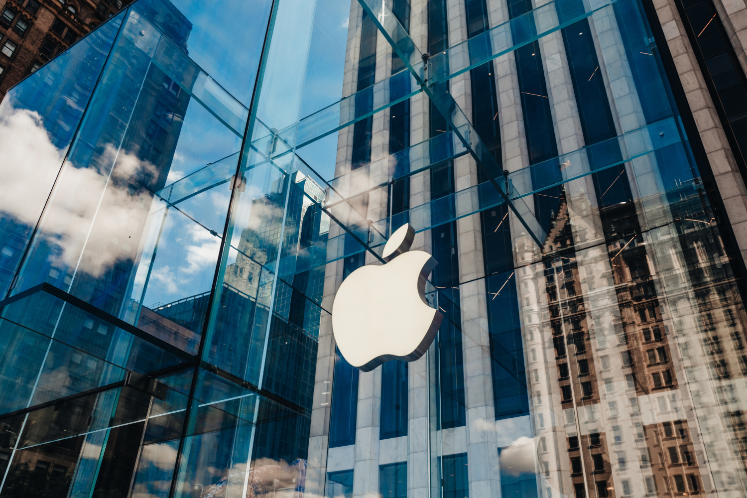 Volte-face à Cupertino : Apple veut désormais créer son propre ChatGPT