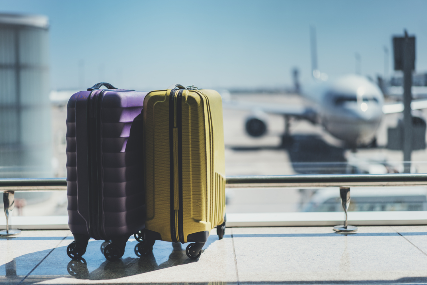 L'astuce pour un bagage avion moins cher ? Pour certains, il suffit de l'envoyer via Vinted (ou Leboncoin)