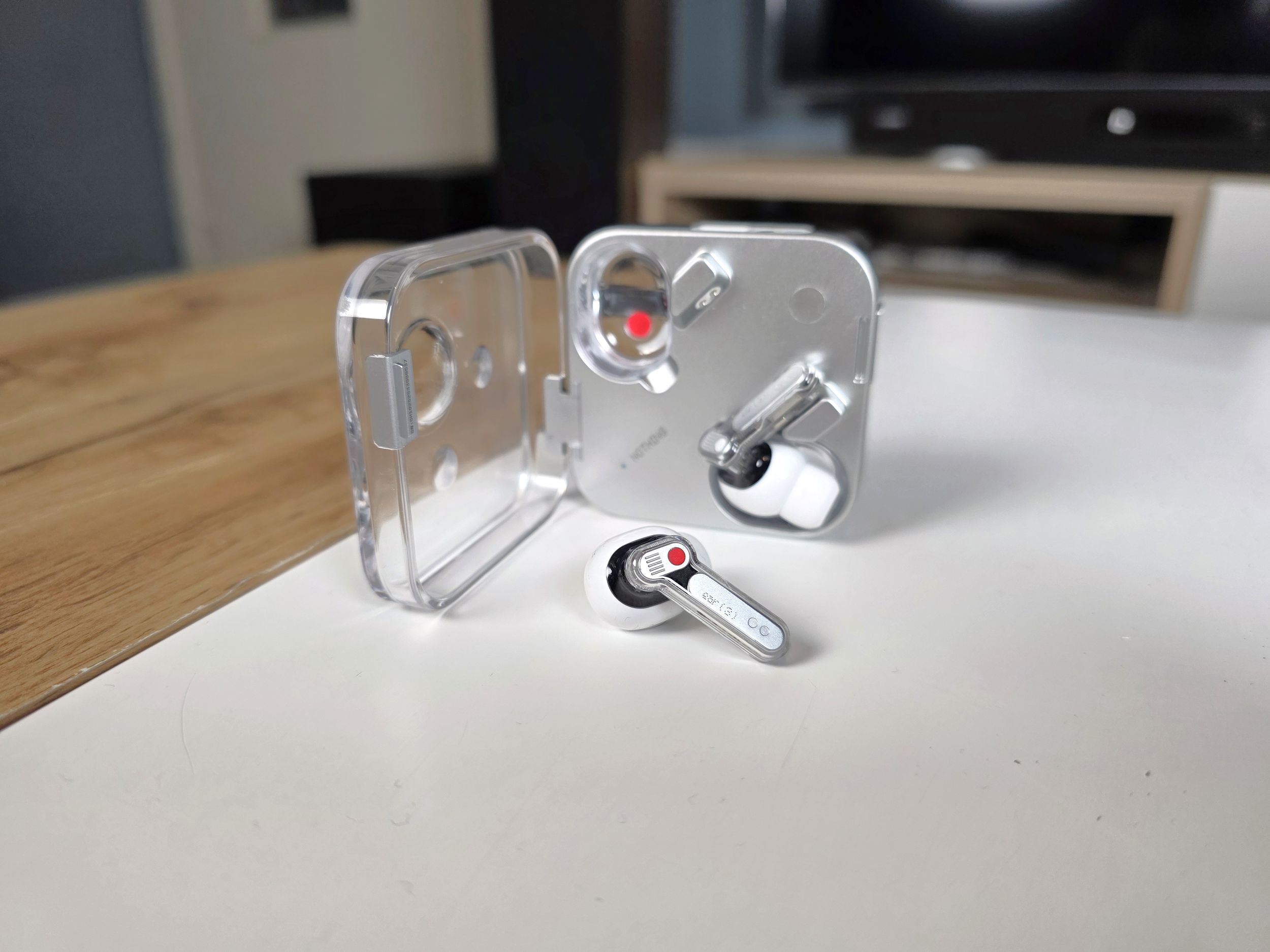 Test Nothing Ear (3) : des écouteurs qui en mettent plein les yeux... mais pas les oreilles