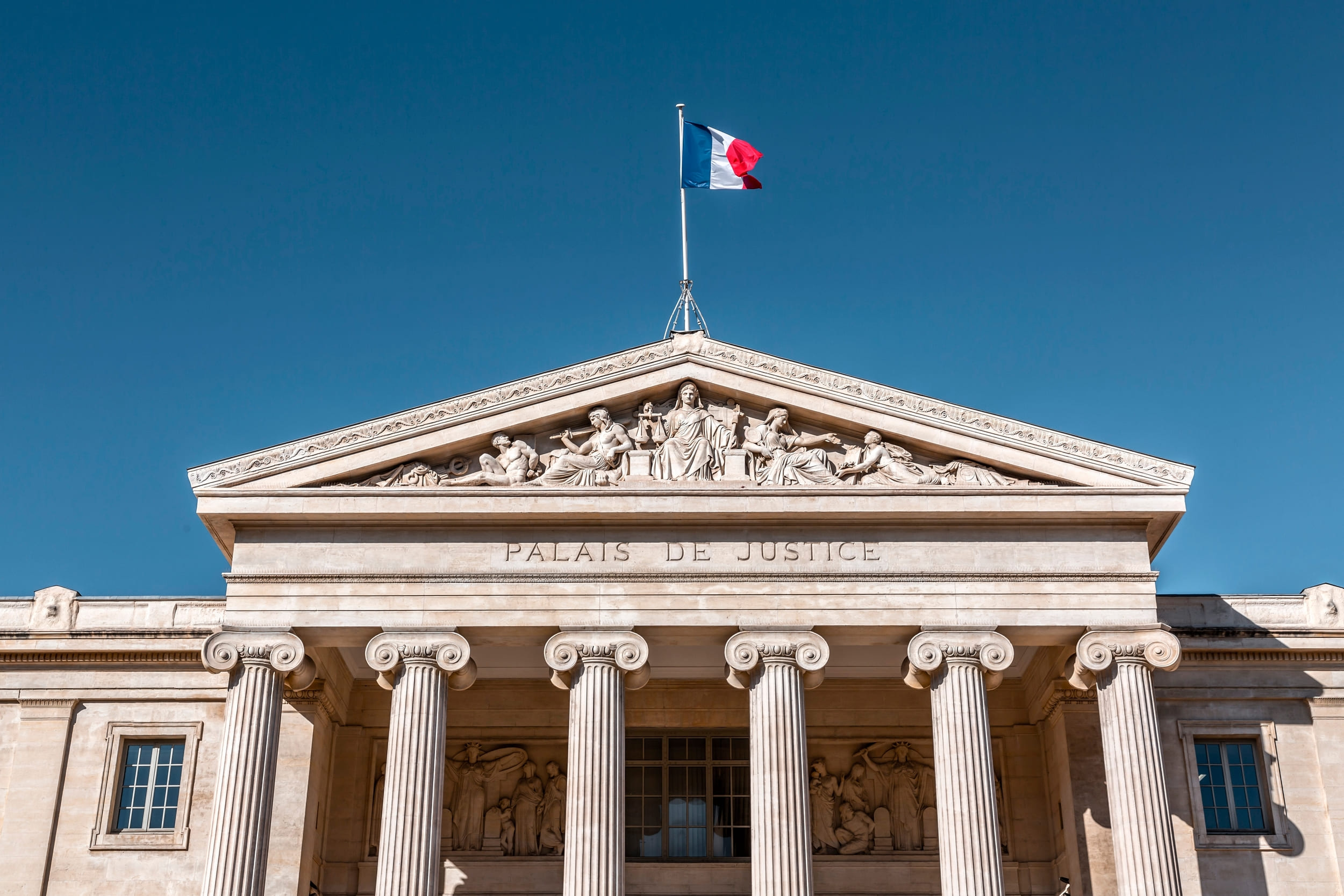 Cette société marseillaise a volé 7 millions d'euros avec de fausses assurances téléphone