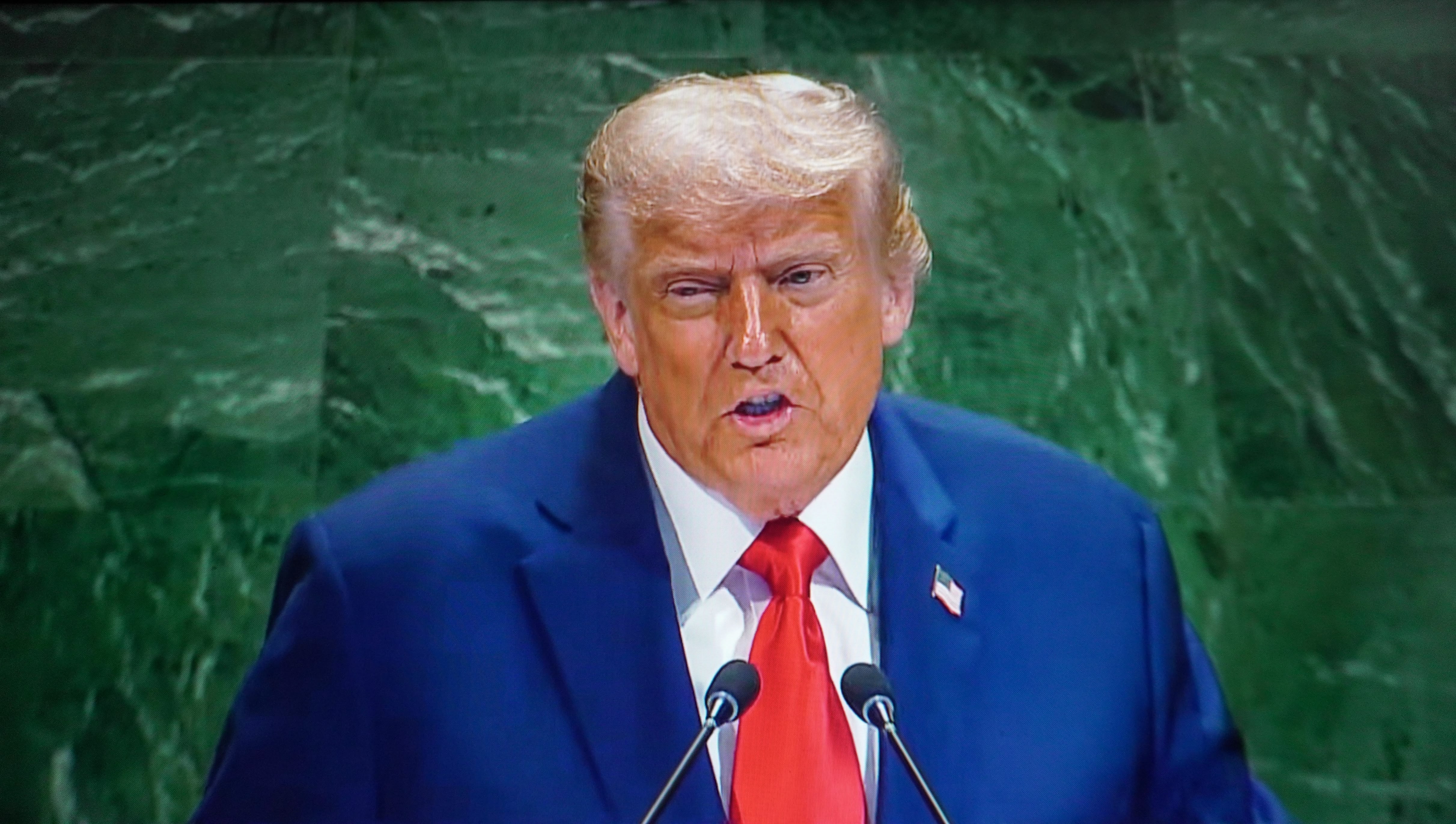 Microsoft sous pression : Trump vise la patronne des affaires publiques