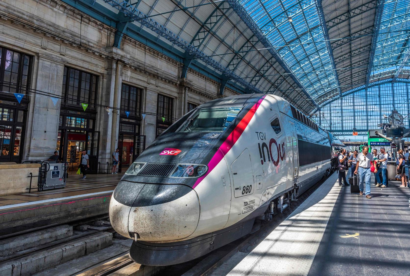 Folie des ventes de billets pour Noël depuis mercredi : 5000 billets vendus à la minute, soit 10 TGV remplis chaque minute