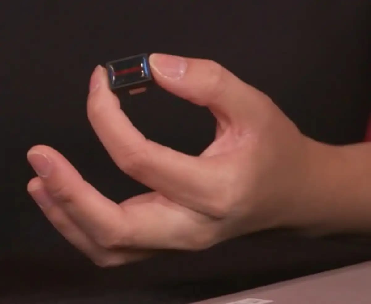 Une clé USB si minuscule que vous n'aurez jamais envie de l'enlever : la curieuse solution de Sandisk au stockage de votre PC portable