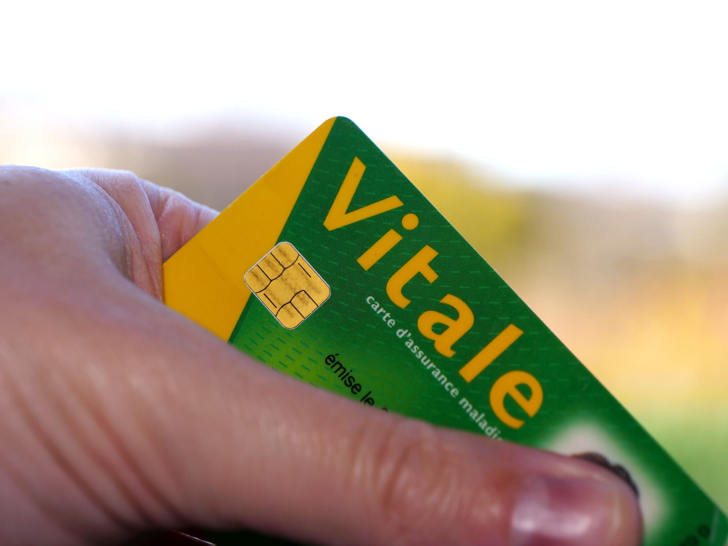 Mais la carte Vitale dématérialisée, est-elle bien sécurisée ? Voici ce qu'en dit l'Assurance Maladie