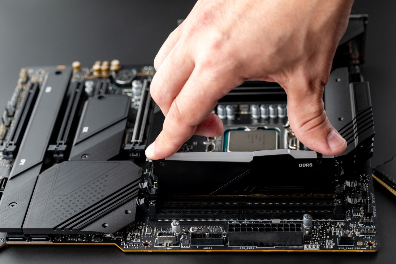 Deux hausses en 14 jours ! Framework tire la sonnette d'alarme sur l'explosion du prix des PC